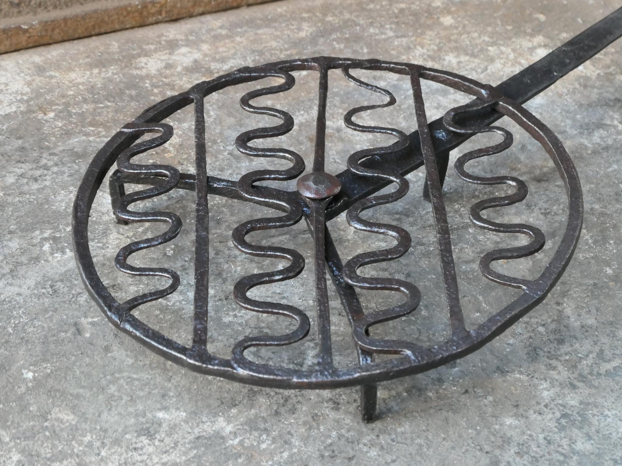 Wrought Iron Antique 17th-18th Century French Louis XV Rotating Gridiron For Sale