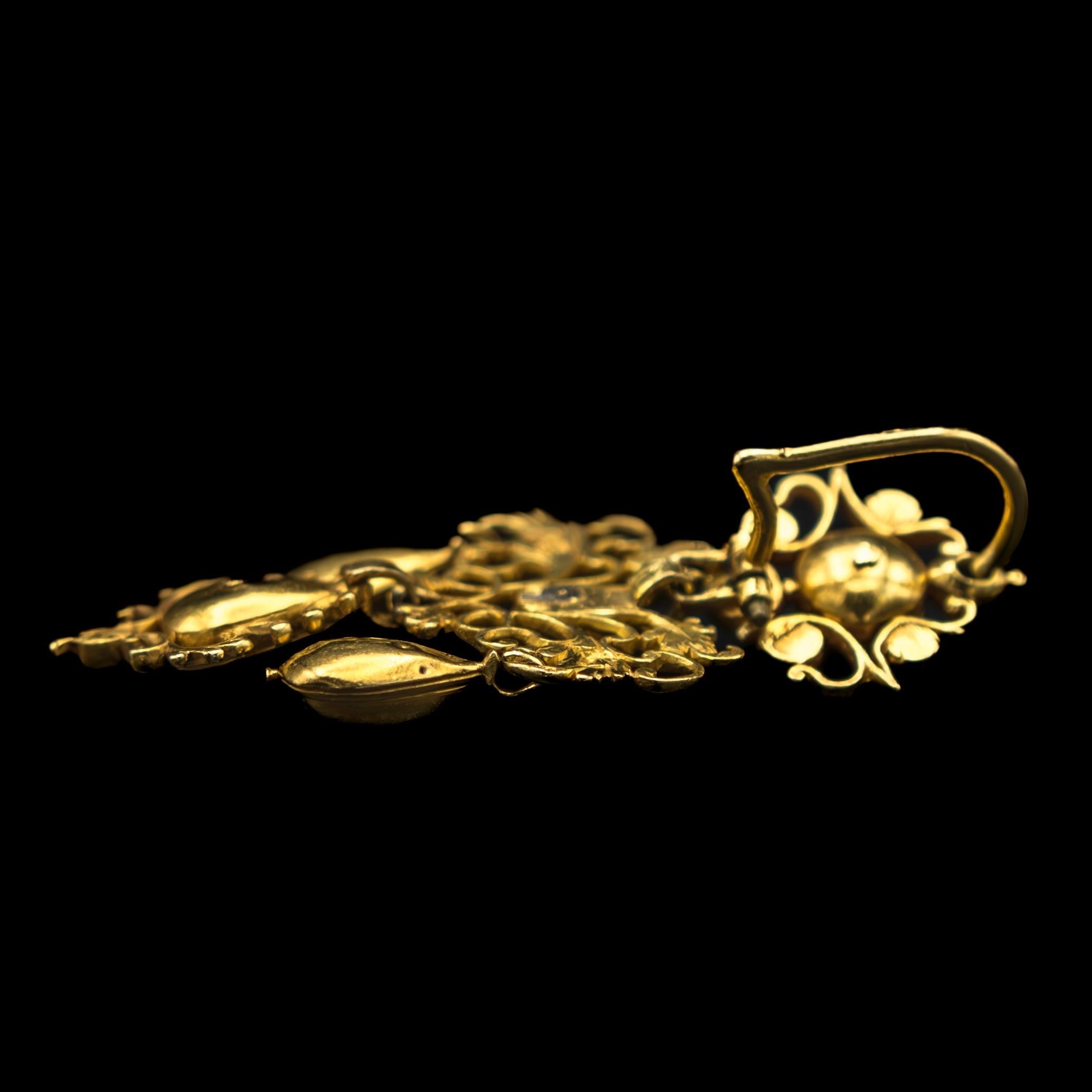 Ancienne Demi-Parure en or jaune à diamants sequilés du 17e/18e siècle Portugais en vente 6