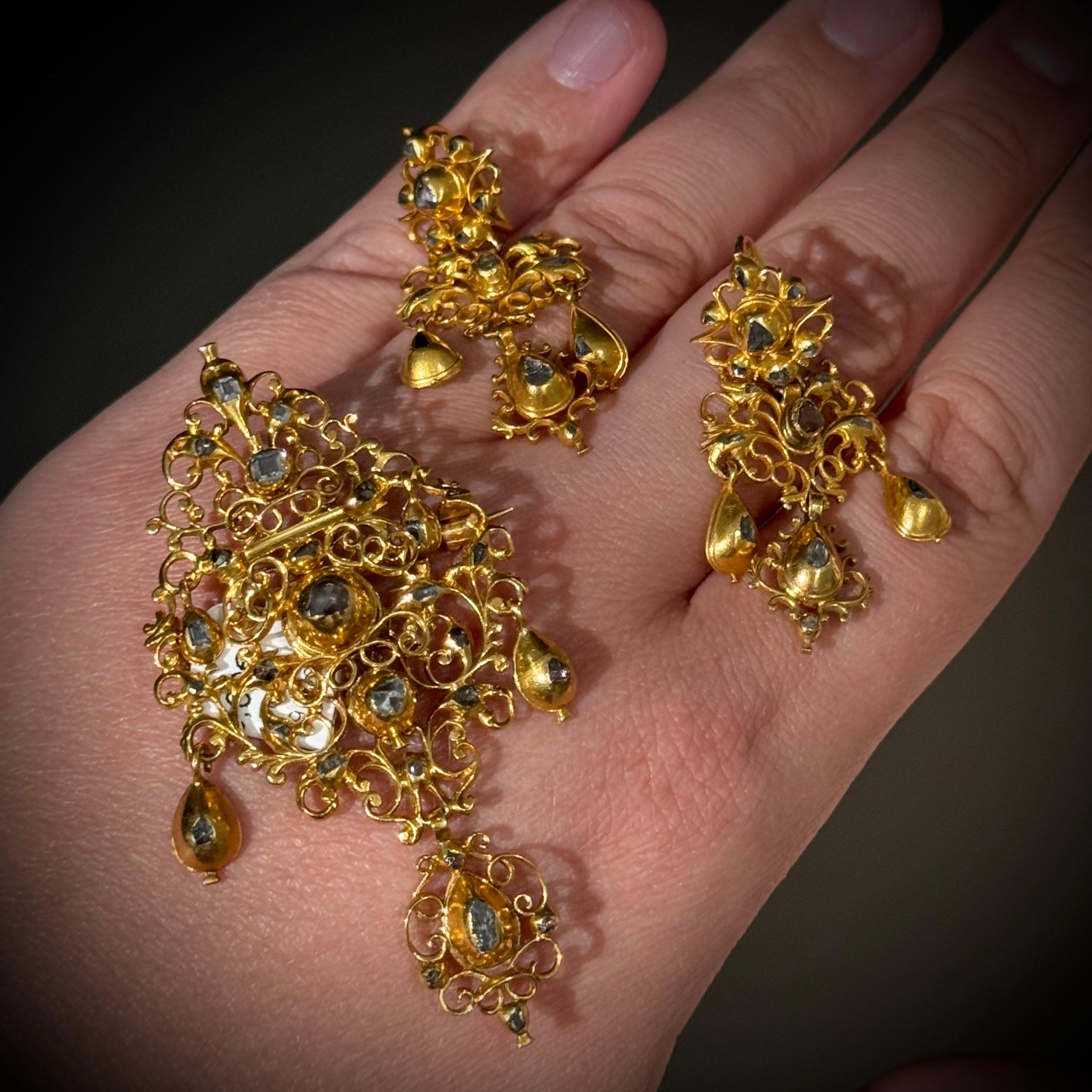 Rose Cut Antique 17th/18th Century Sequilé Diamond Demi-Parure Yellow Gold Portuguese For Sale