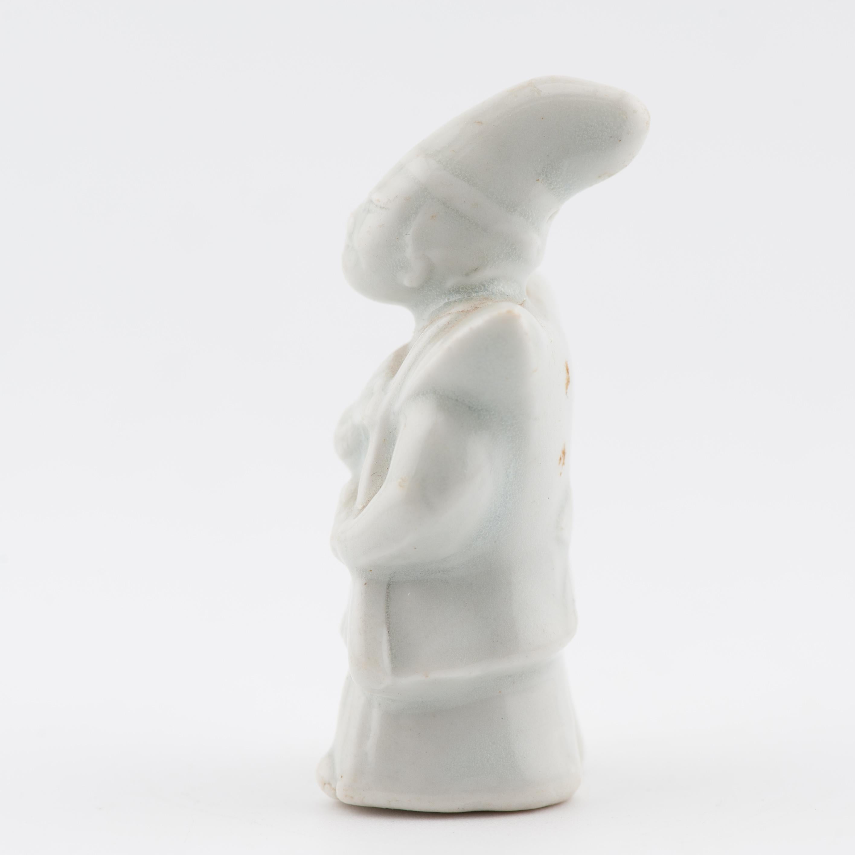Antiquities 17th C Dehua Blanc de Chine Miniature Chinese Opera Theater figure en vente 6