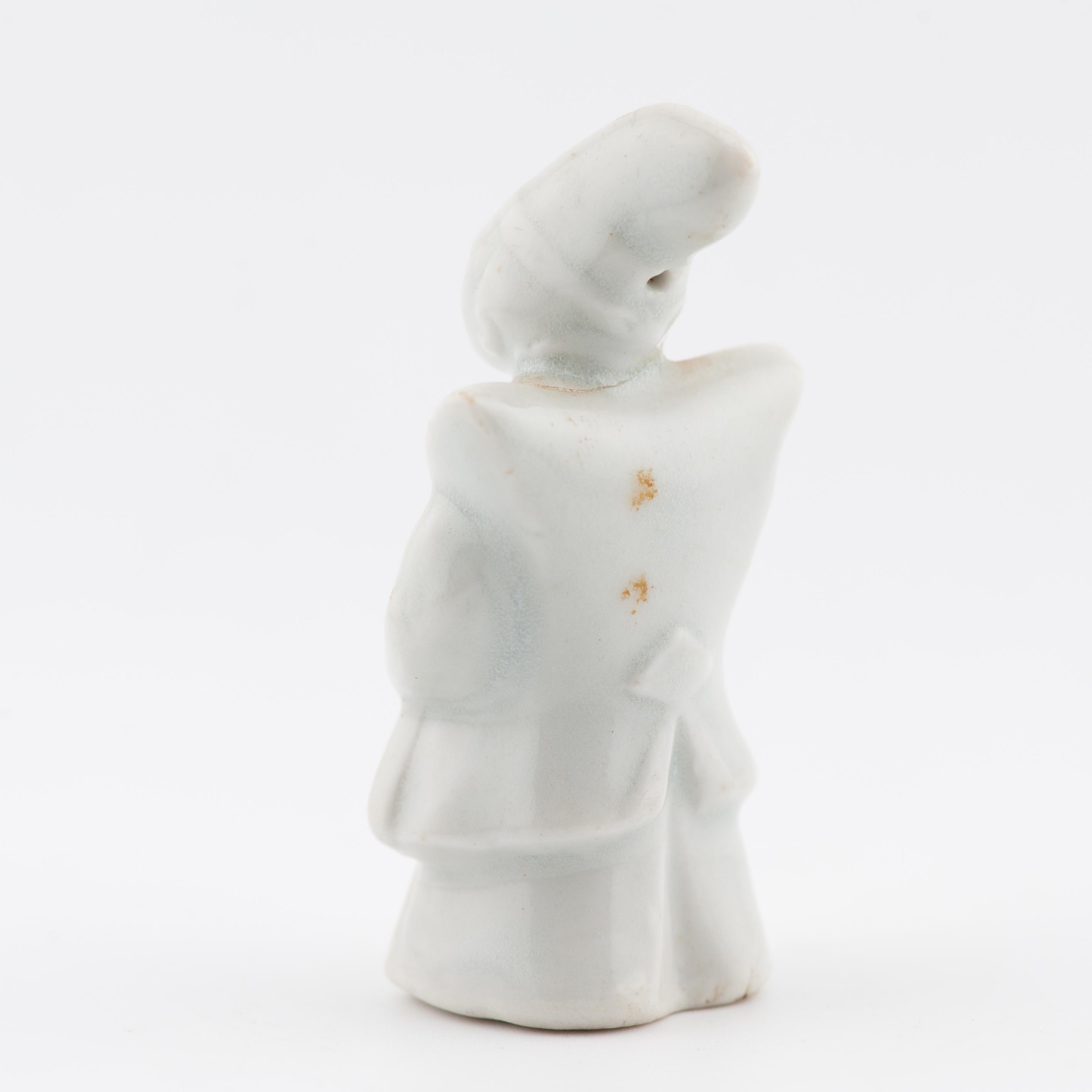 Antiquities 17th C Dehua Blanc de Chine Miniature Chinese Opera Theater figure en vente 7