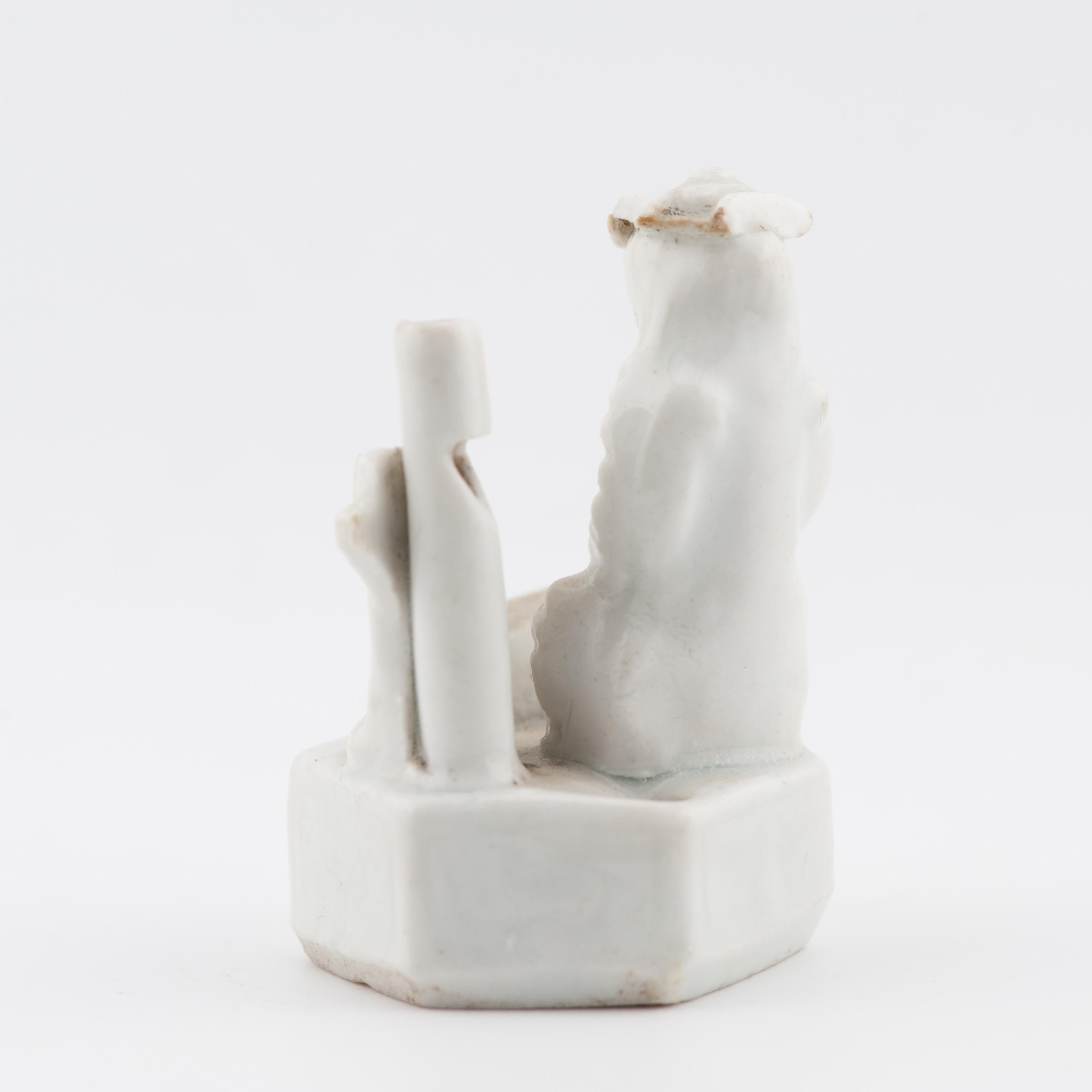 Antique 17th C Dehua Blanc de Chine Whistles European figure Dutchman For Sale 5