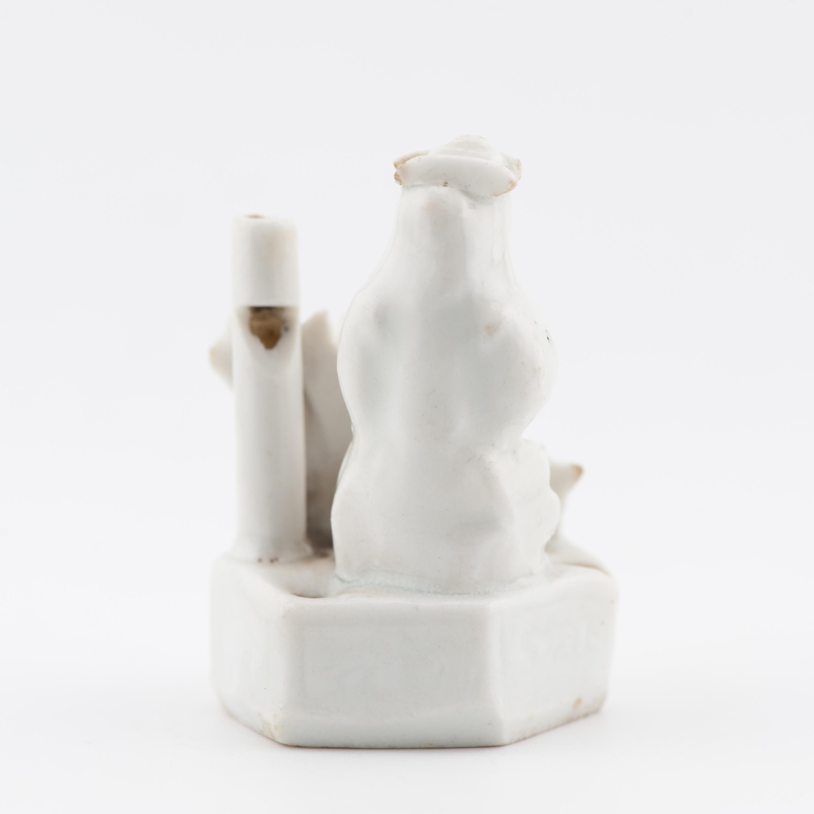 Antique 17th C Dehua Blanc de Chine Whistles European figure Dutchman For Sale 1