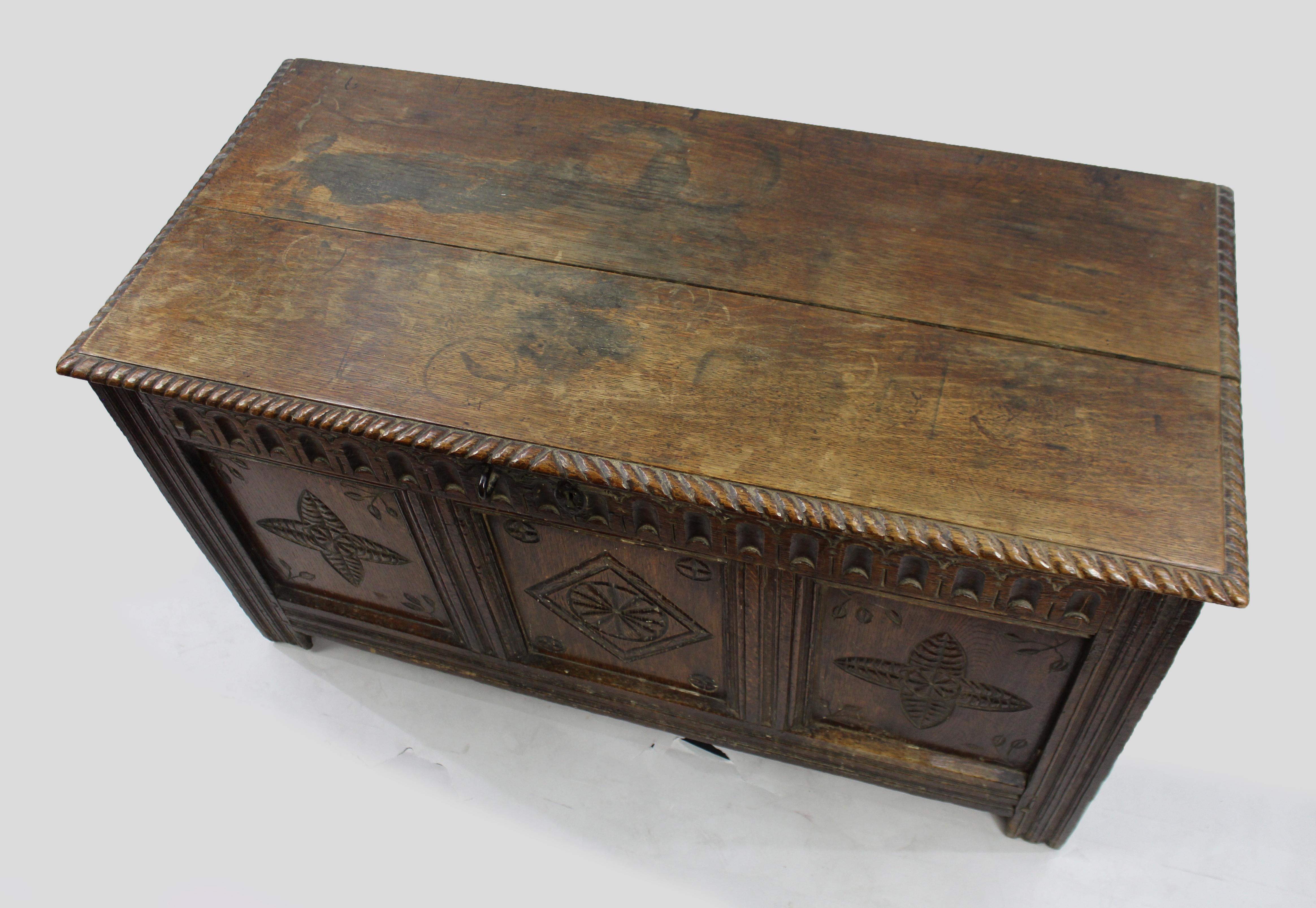 Antique 17th C. English Oak Coffer For Sale 1