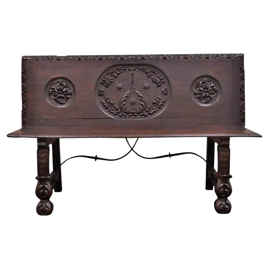 Ancienne banquette en chêne sculpté et fer forgé de la Renaissance anglaise du 17ème C. en vente