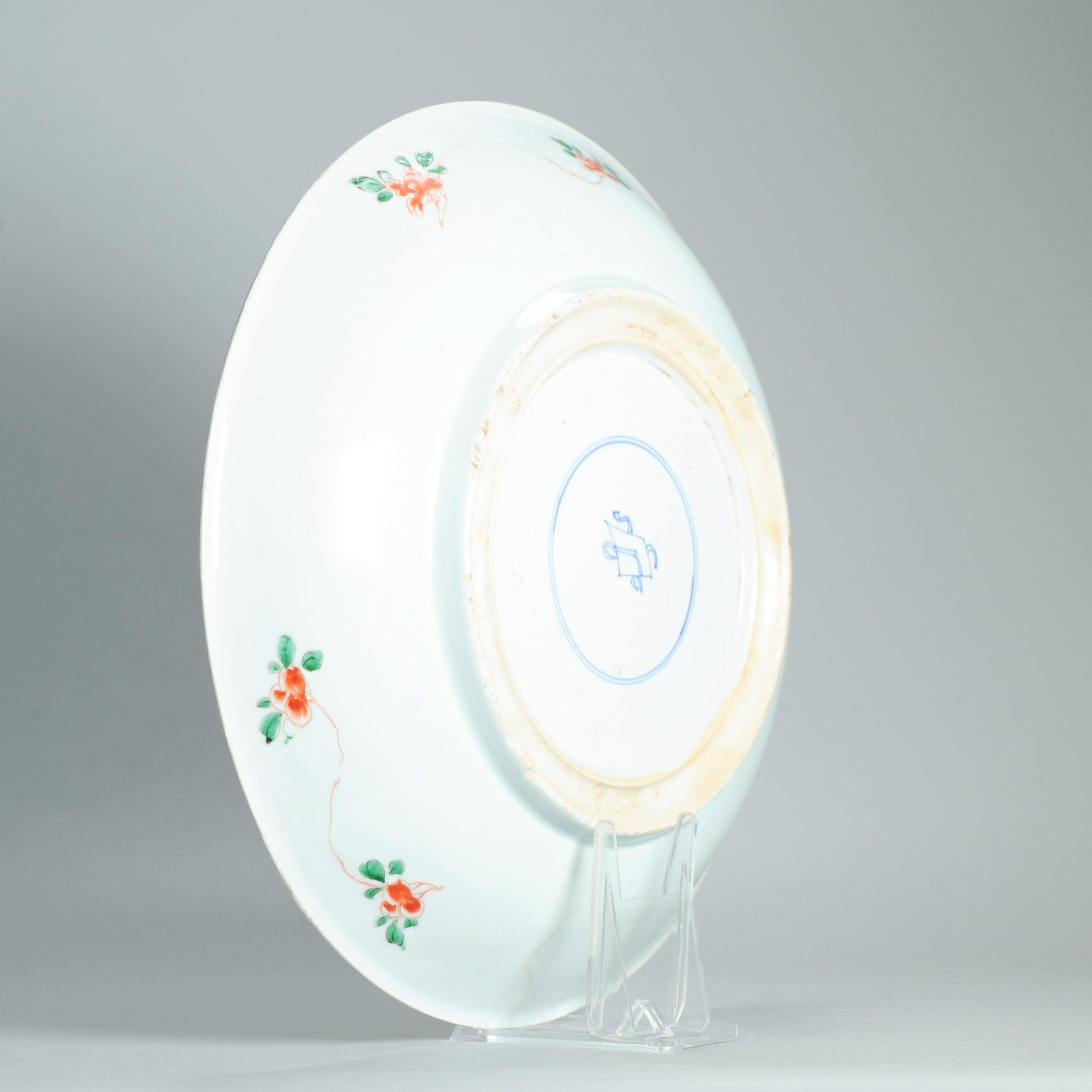 Ancien plat d'époque Kangxi 17e siècle Porcelaine chinoise Famille Verte Paysages en vente 11