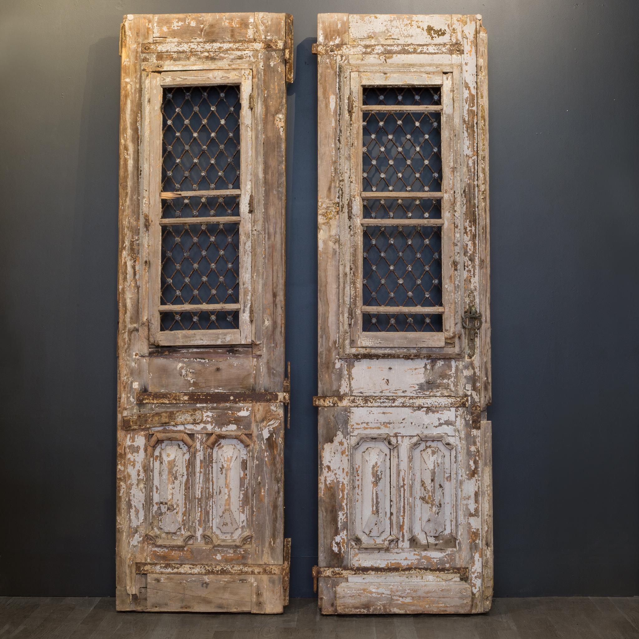 Antique 17th Century Wood and Bronze Italian Doors, circa 1600s 4