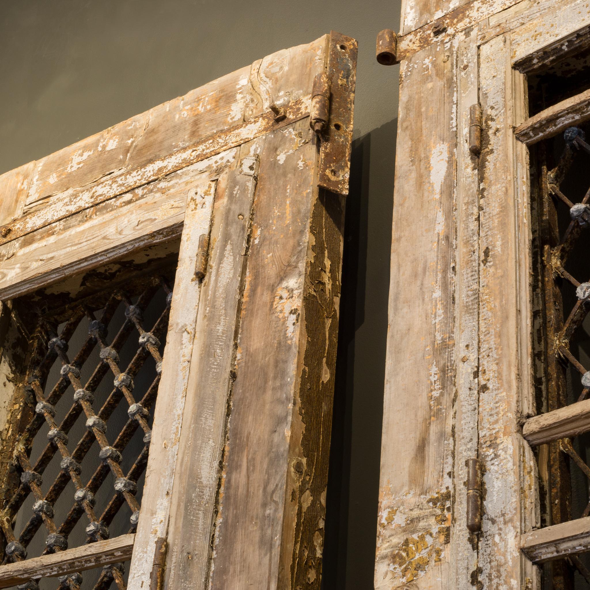 Antique 17th Century Wood and Bronze Italian Doors, circa 1600s 11