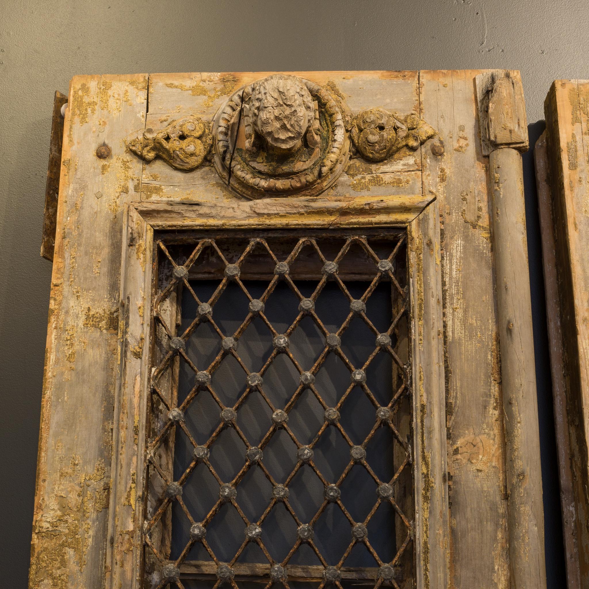 Antique 17th Century Wood and Bronze Italian Doors, circa 1600s In Good Condition In San Francisco, CA