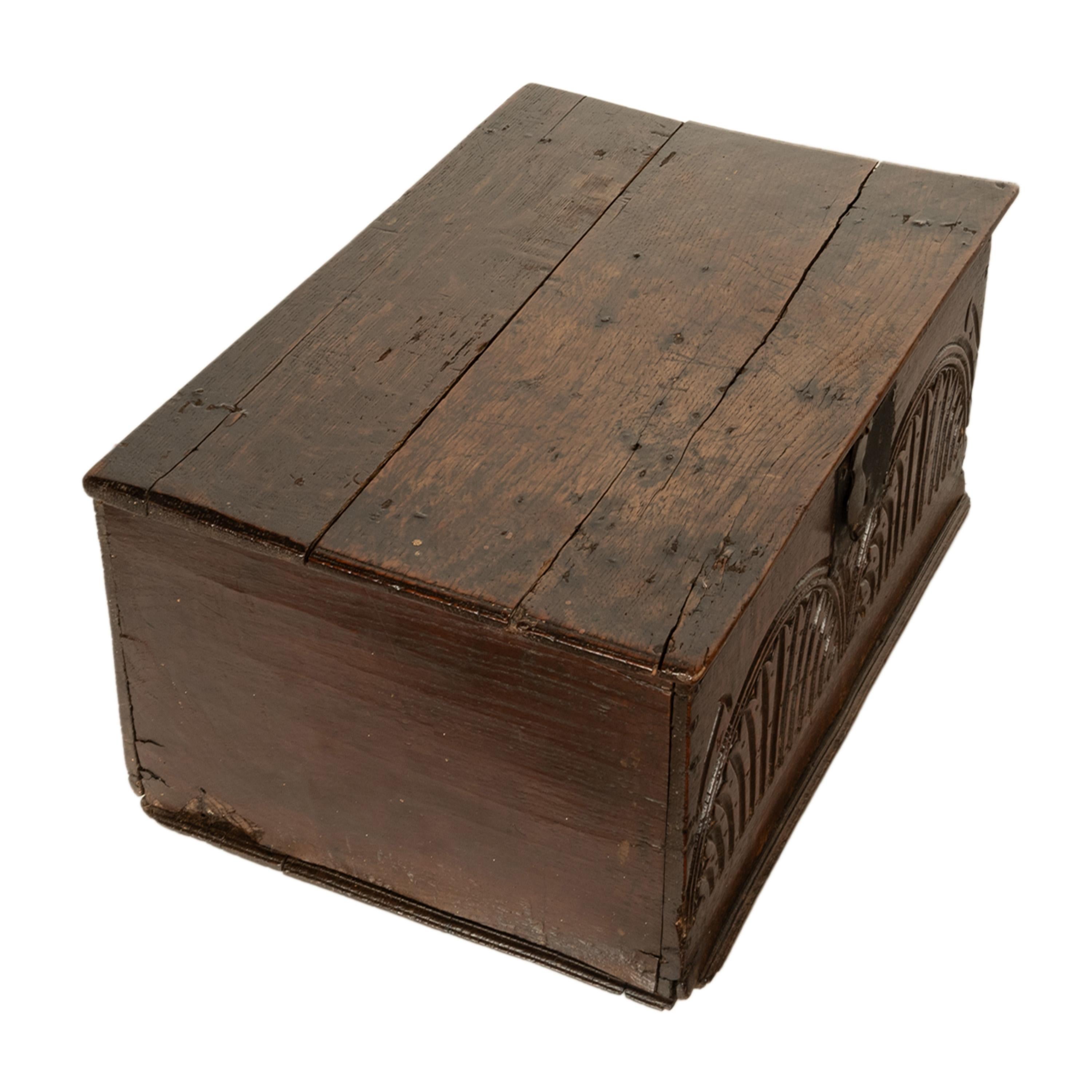 Antique 17th Century Charles II Carved Oak Bible Document Box 6 Plank Trunk 1680 For Sale 4