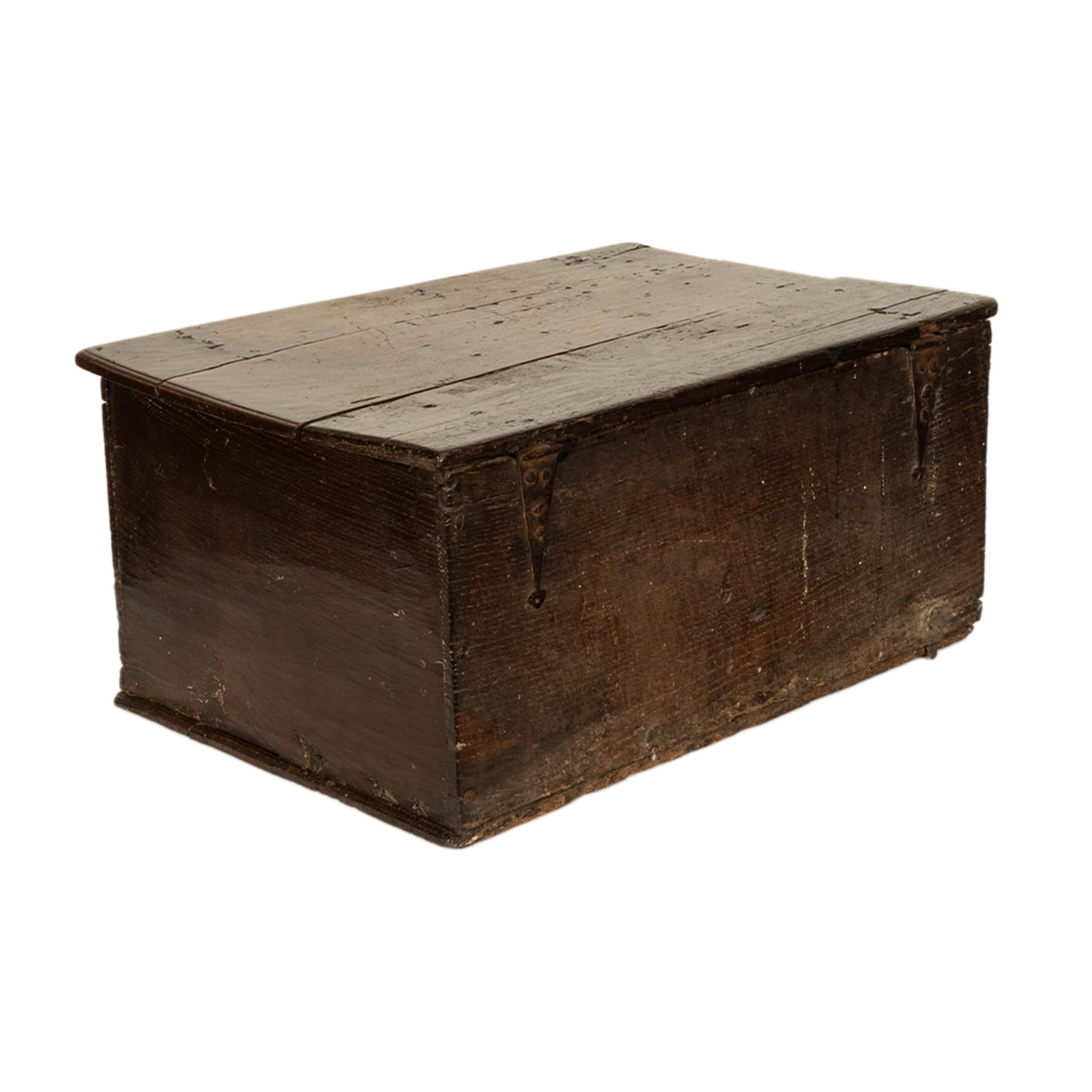Antique 17th Century Charles II Carved Oak Bible Document Box 6 Plank Trunk 1680 For Sale 7