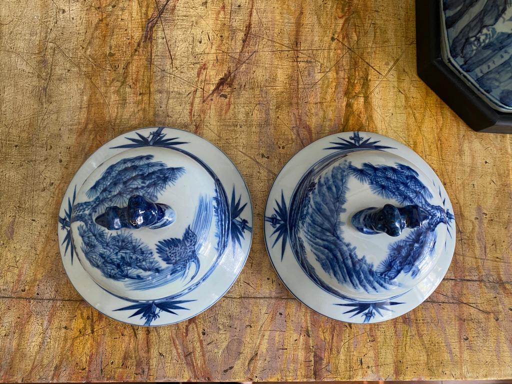 Antique 17th Century Chinese Historic Pair of Blue and White Porcelain Jars In Excellent Condition In Sarasota, FL