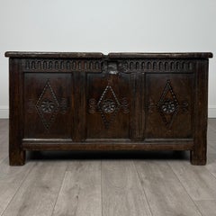 Antique 17th Century Coffer Of Excellent Quality In Oak ( REF AF-3542 )