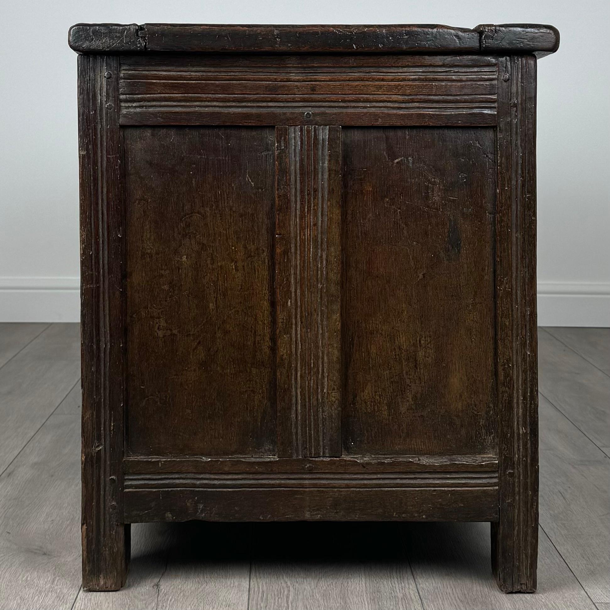 Quercia Antico forziere del XVII secolo di eccellente qualità in Oak ( REF AFS-3542 ) in vendita