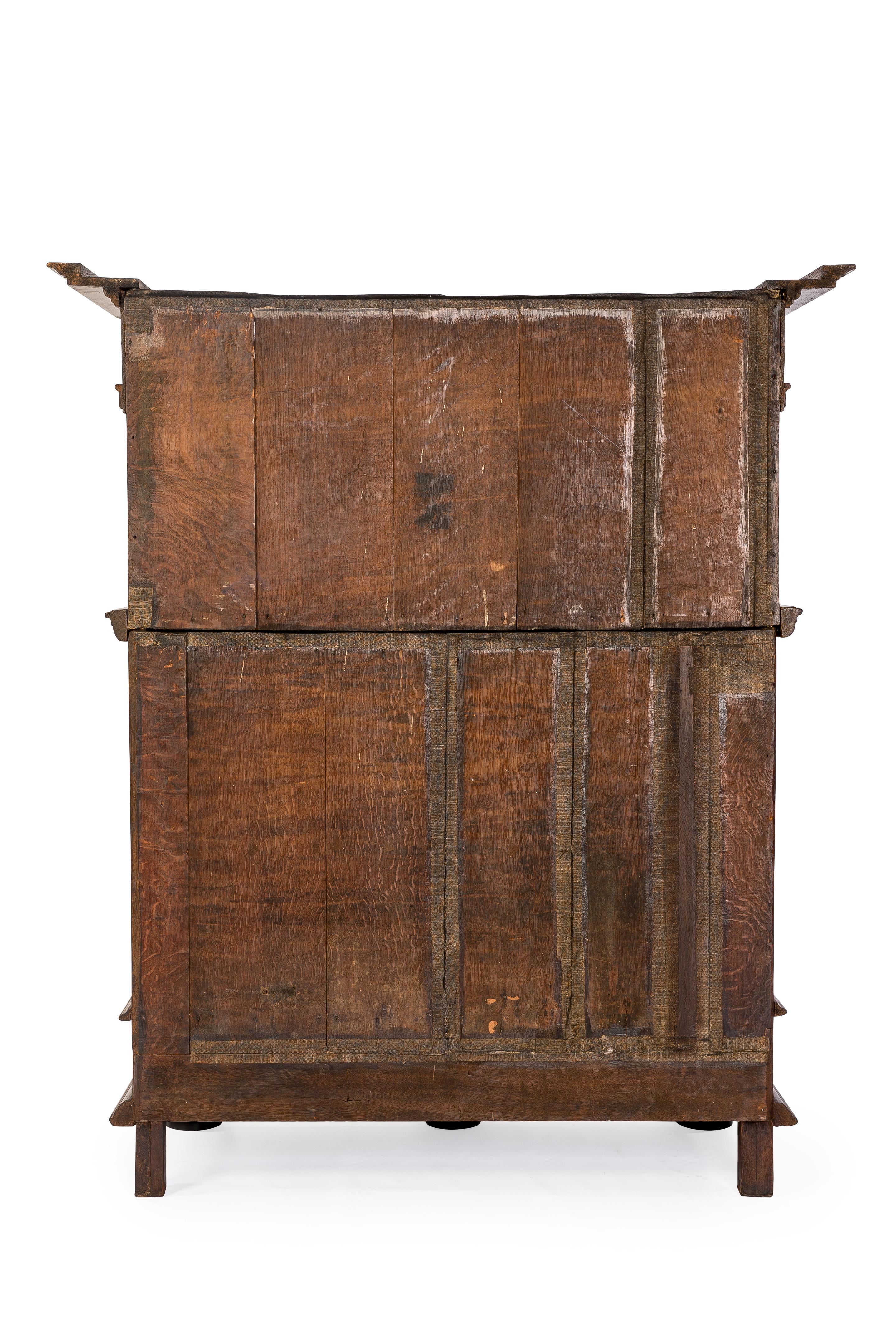 Antique 17th Century Dutch Renaissance Oak 4 Door Cabinet with Ebony Inlay In Good Condition In Casteren, NL