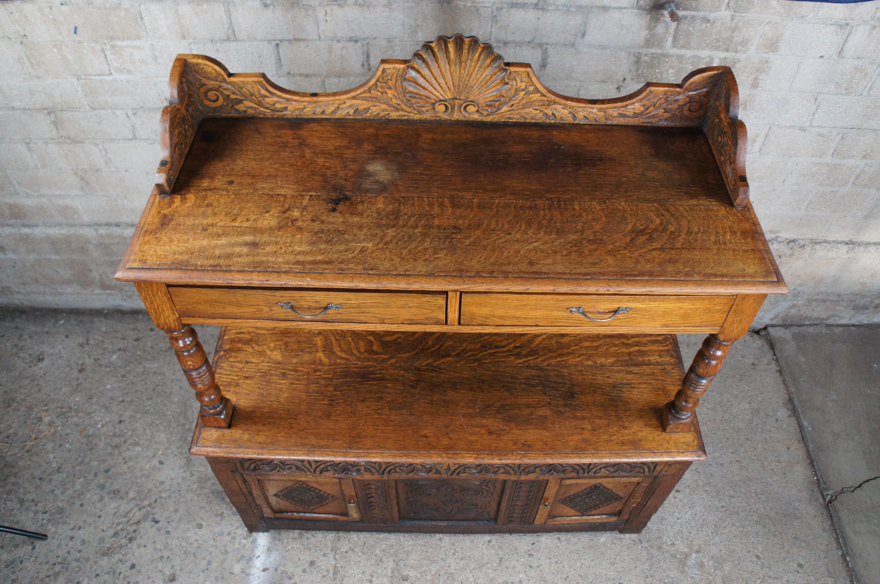 Antique 17th Century English Quartersawn Oak Sideboard Server Court Cupboard In Good Condition For Sale In Dayton, OH