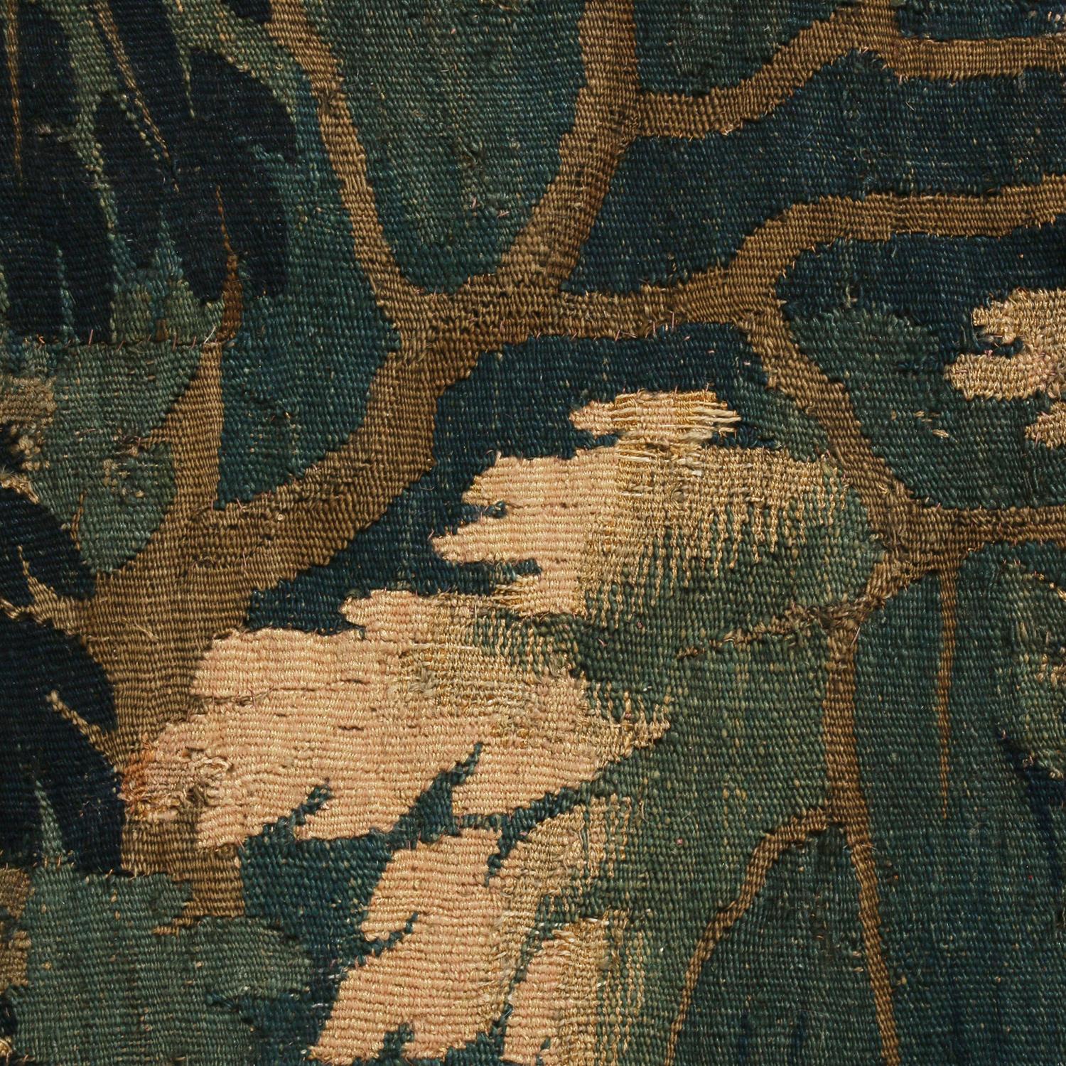 Tapisserie ancienne flamande du 17e siècle en laine picturale marron, verte et bleue Bon état - En vente à Long Island City, NY