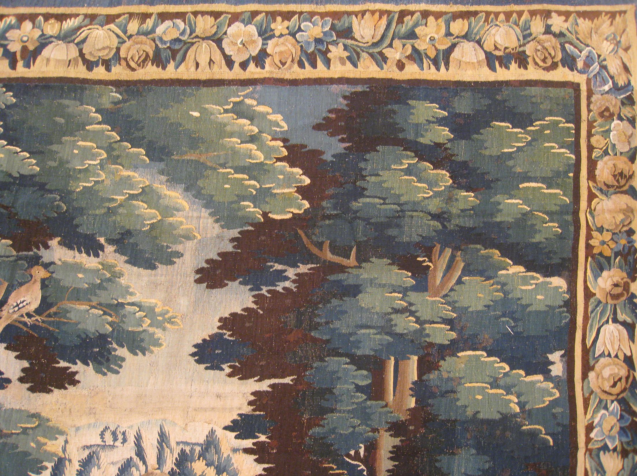Antiker flämischer Verdure-Wandteppich des 17. Jahrhunderts mit exotischen Vögeln in einer Landschaft im Angebot 3