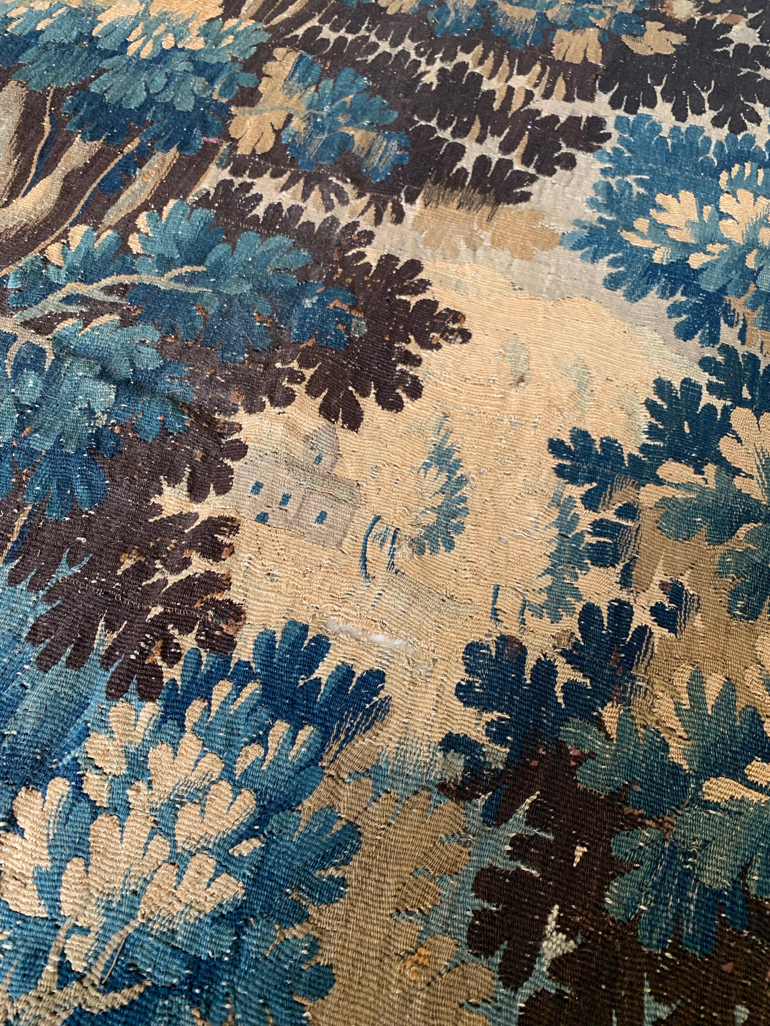 Ancienne tapisserie flamande du 17ème siècle à Verdure Verticale Paysage en vente 8