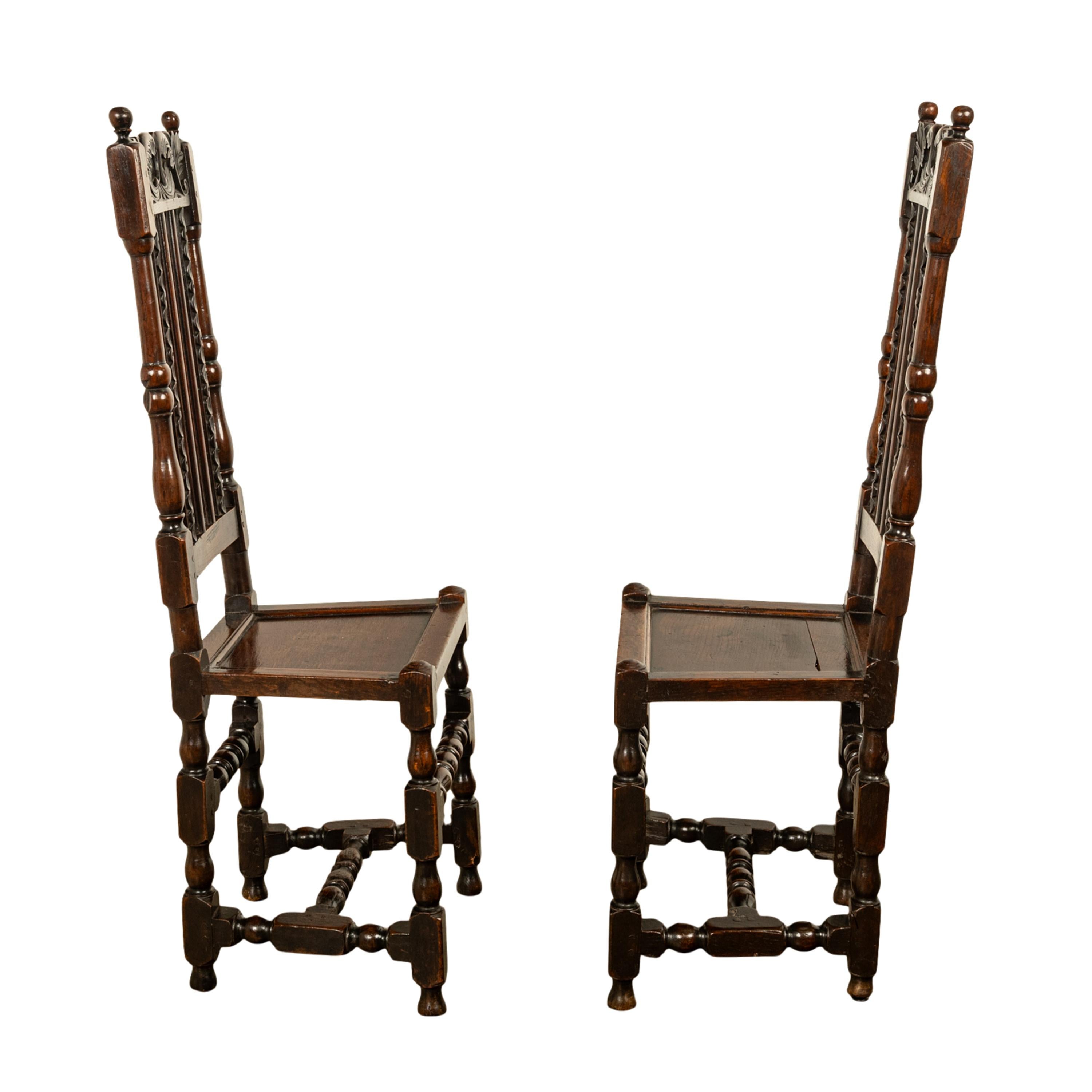 Turned Antique 17th Century Pair Joined Oak King William & Queen Mary Side Chairs 1690 For Sale