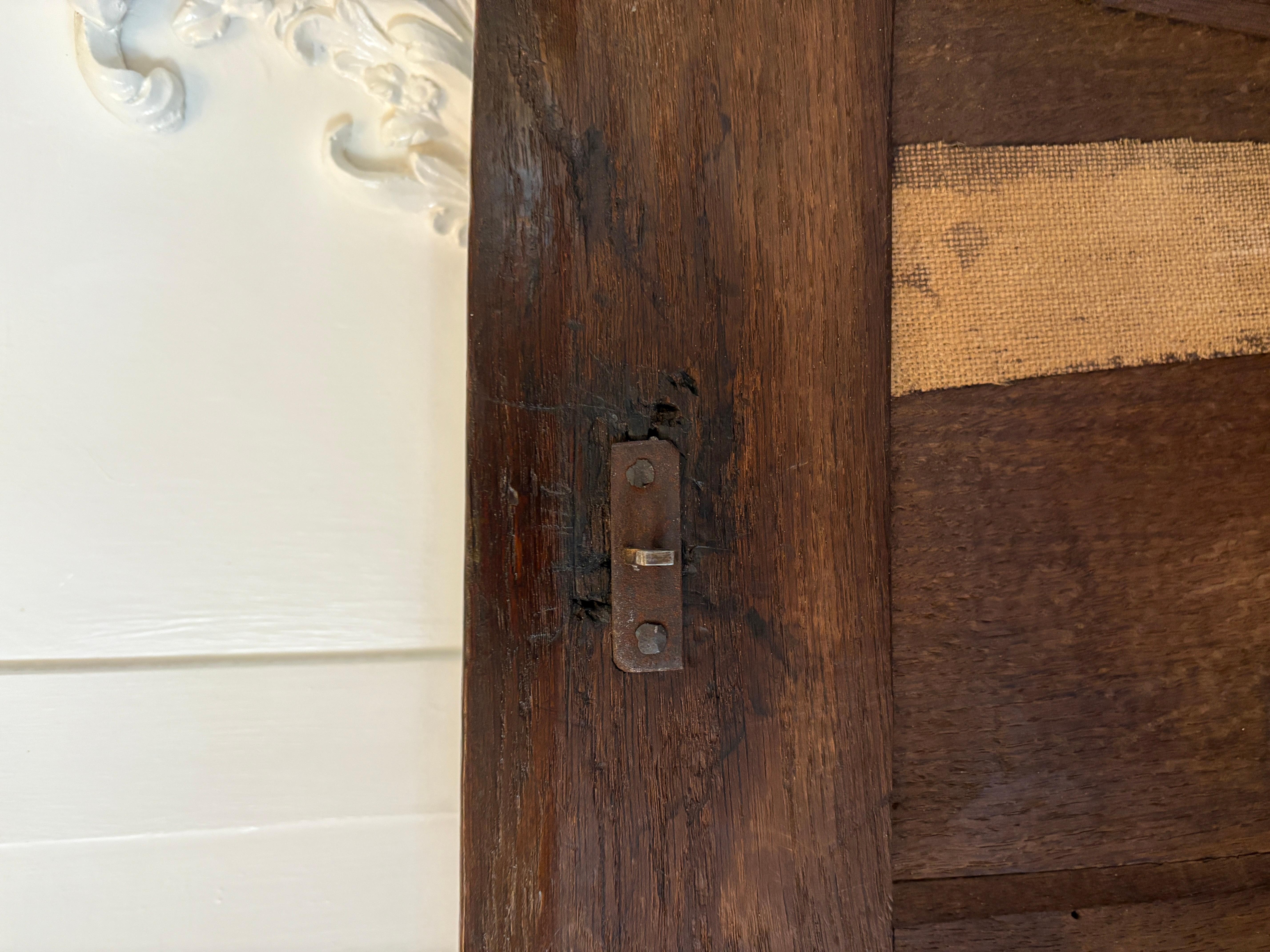 Antico cassettone in Oak del XVII secolo di qualità In condizioni buone in vendita a Suffolk, GB