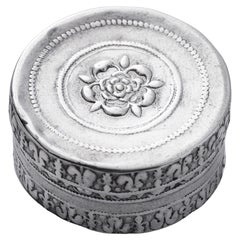 Ancienne boîte à patch circulaire ronde du 17e siècle avec rose Tudor 