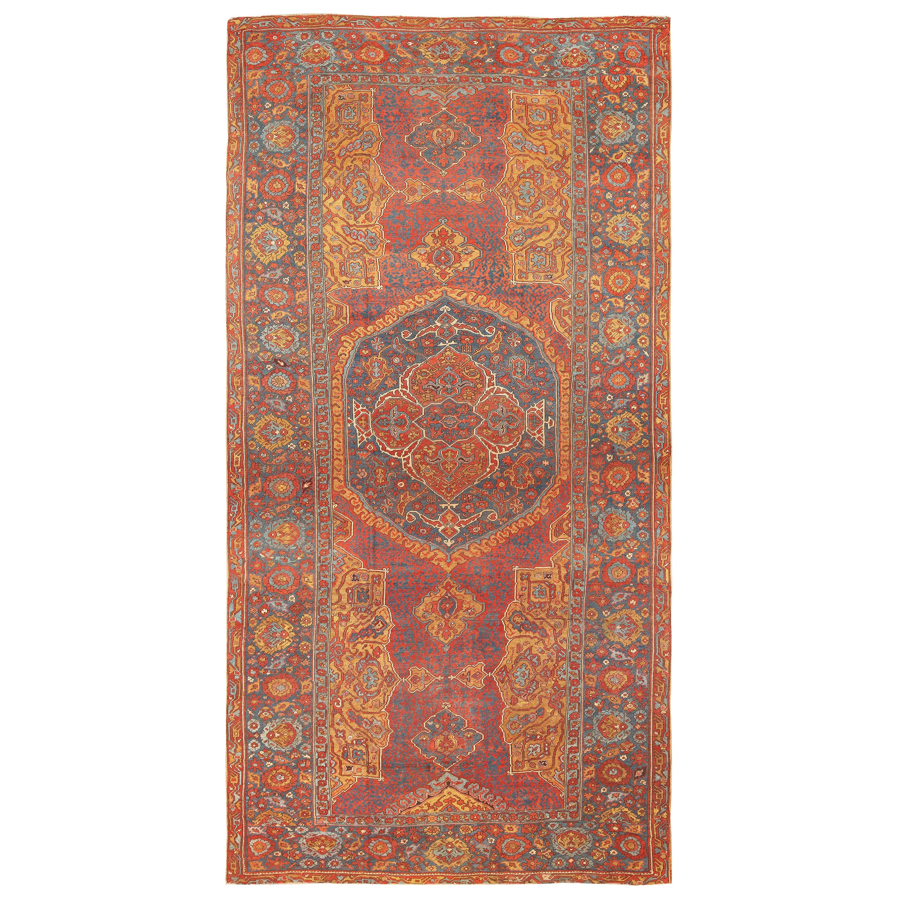 Antiker Smyrna-Teppich aus dem 17. Jahrhundert. 11 ft 8 in x 21 ft 3 in im Angebot
