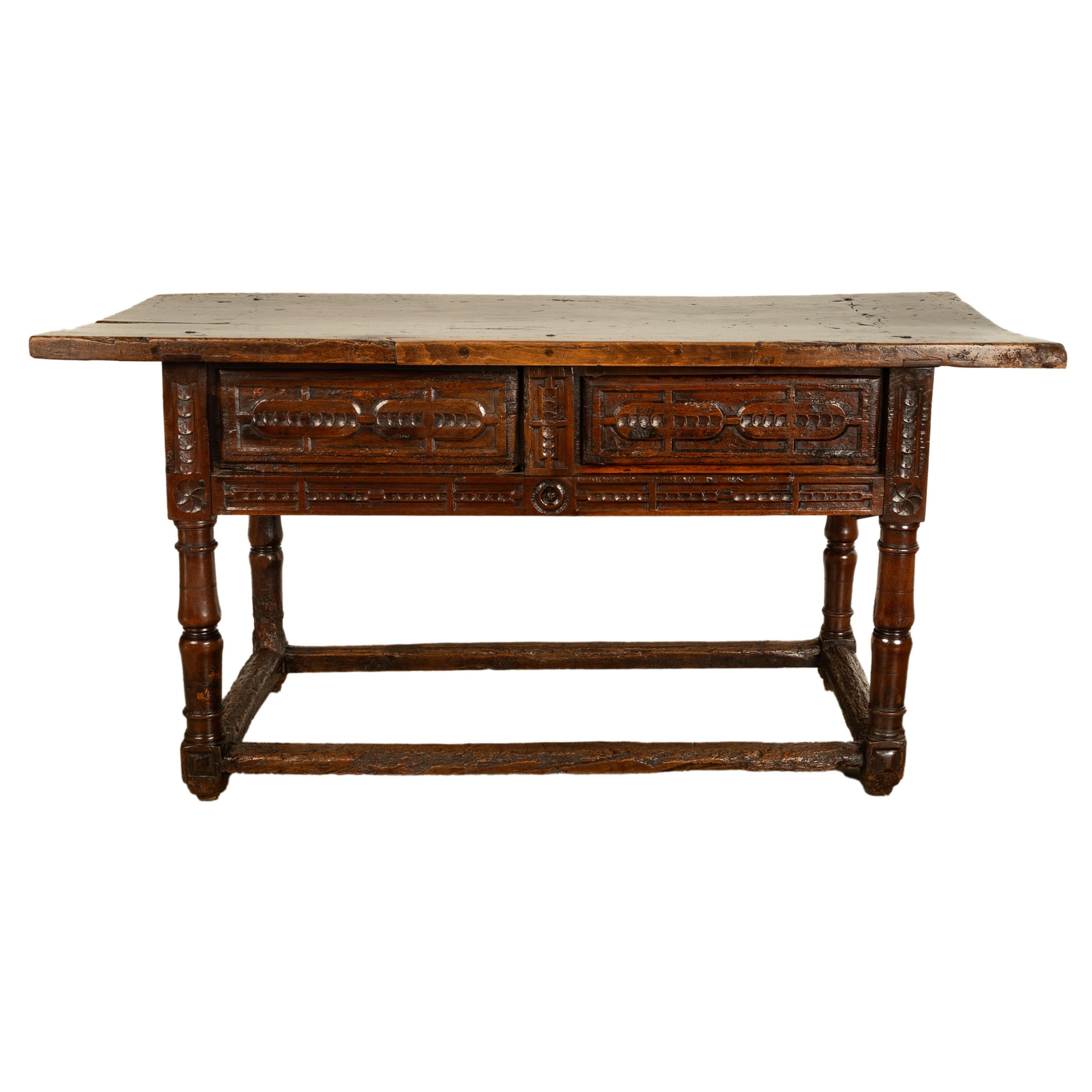 Antigua Mesa Consola de Refectorio Barroca Española del Siglo XVII Tallada en Nogal 1650 en venta 6