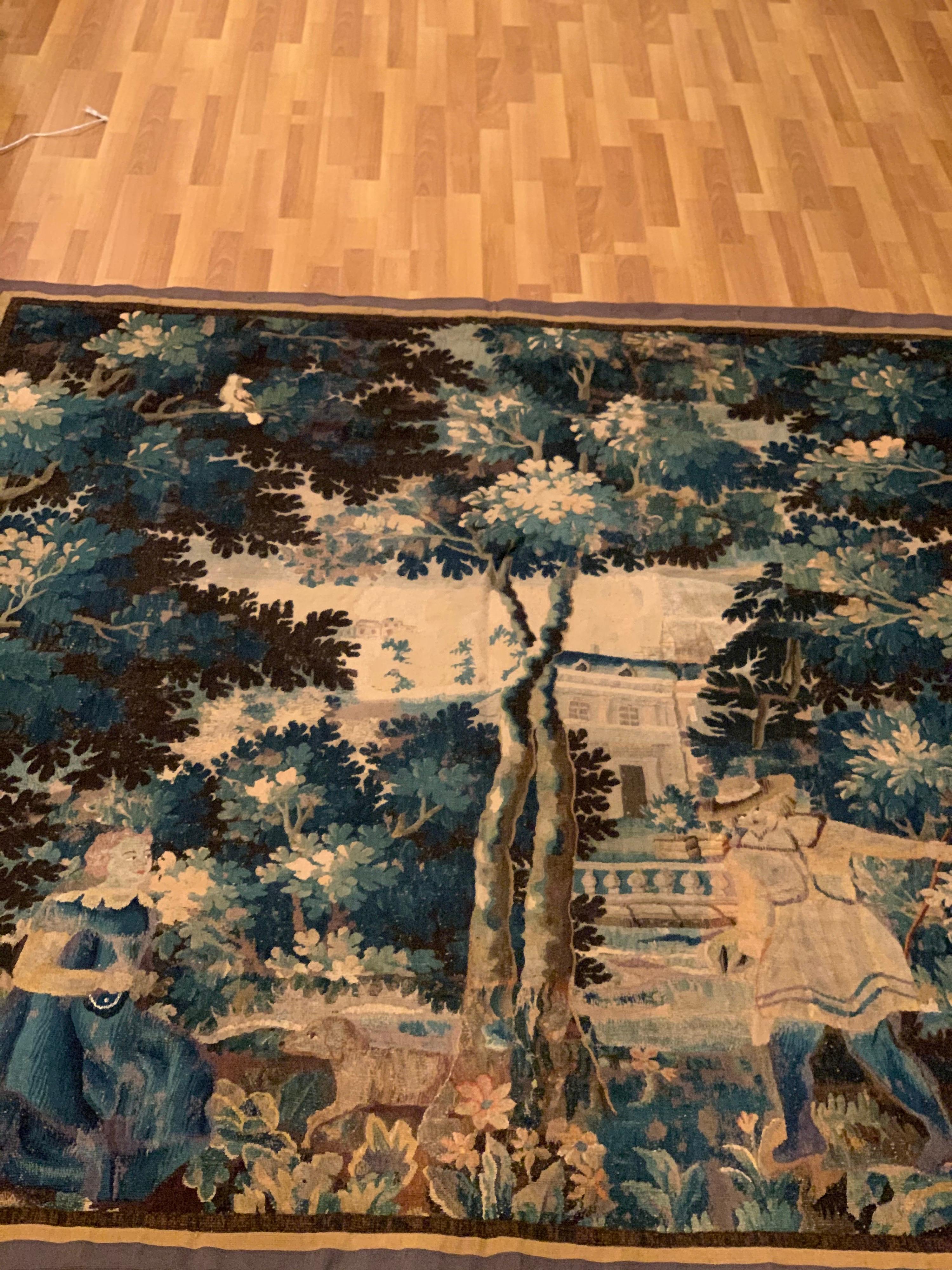 Antiker quadratischer flämischer Verdure-Landschaftsteppich aus dem 17. Jahrhundert (Handgewebt) im Angebot