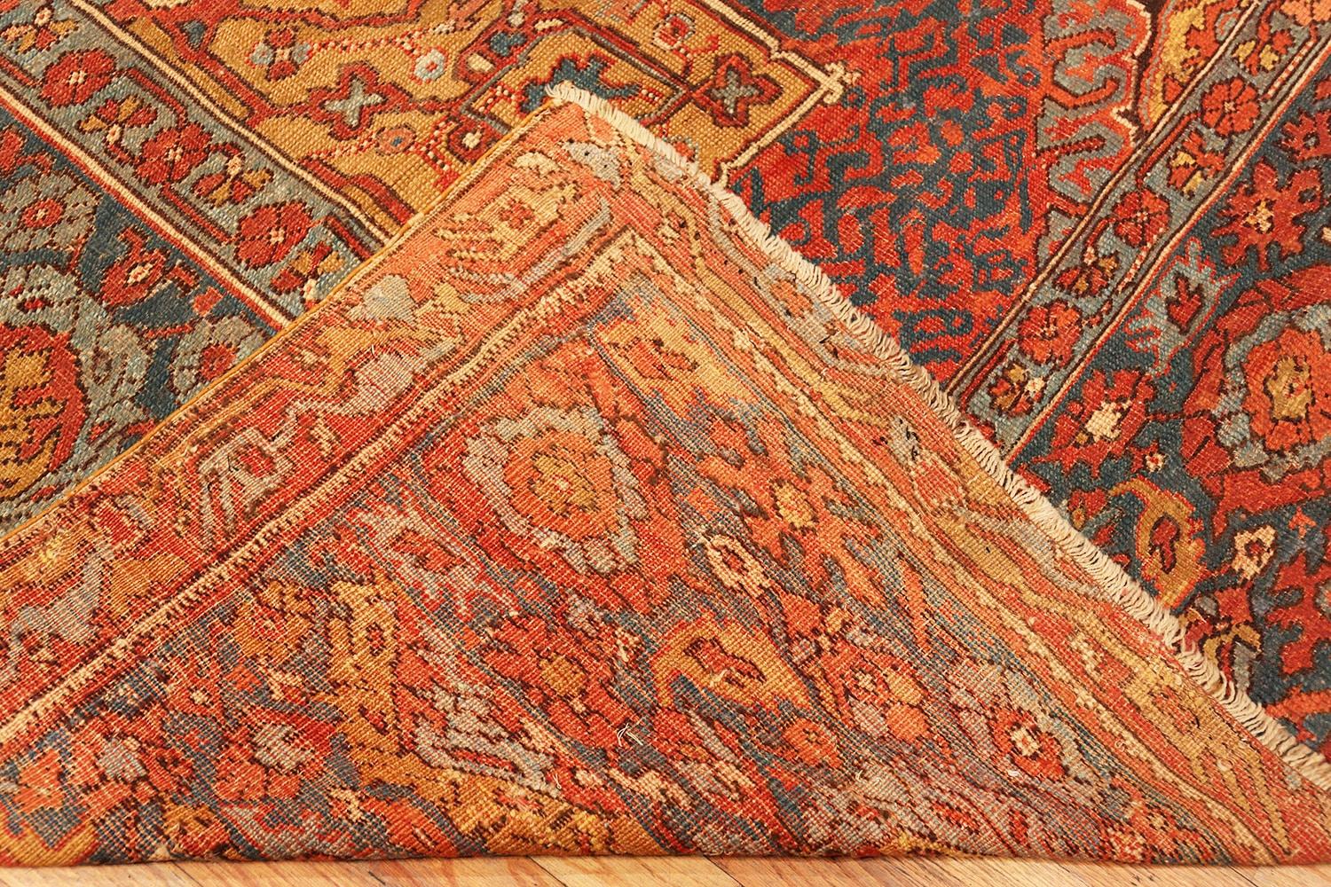 Antique 17th Century Smyrna Rug. 11 ft 8 in x 21 ft 3 in For Sale 1