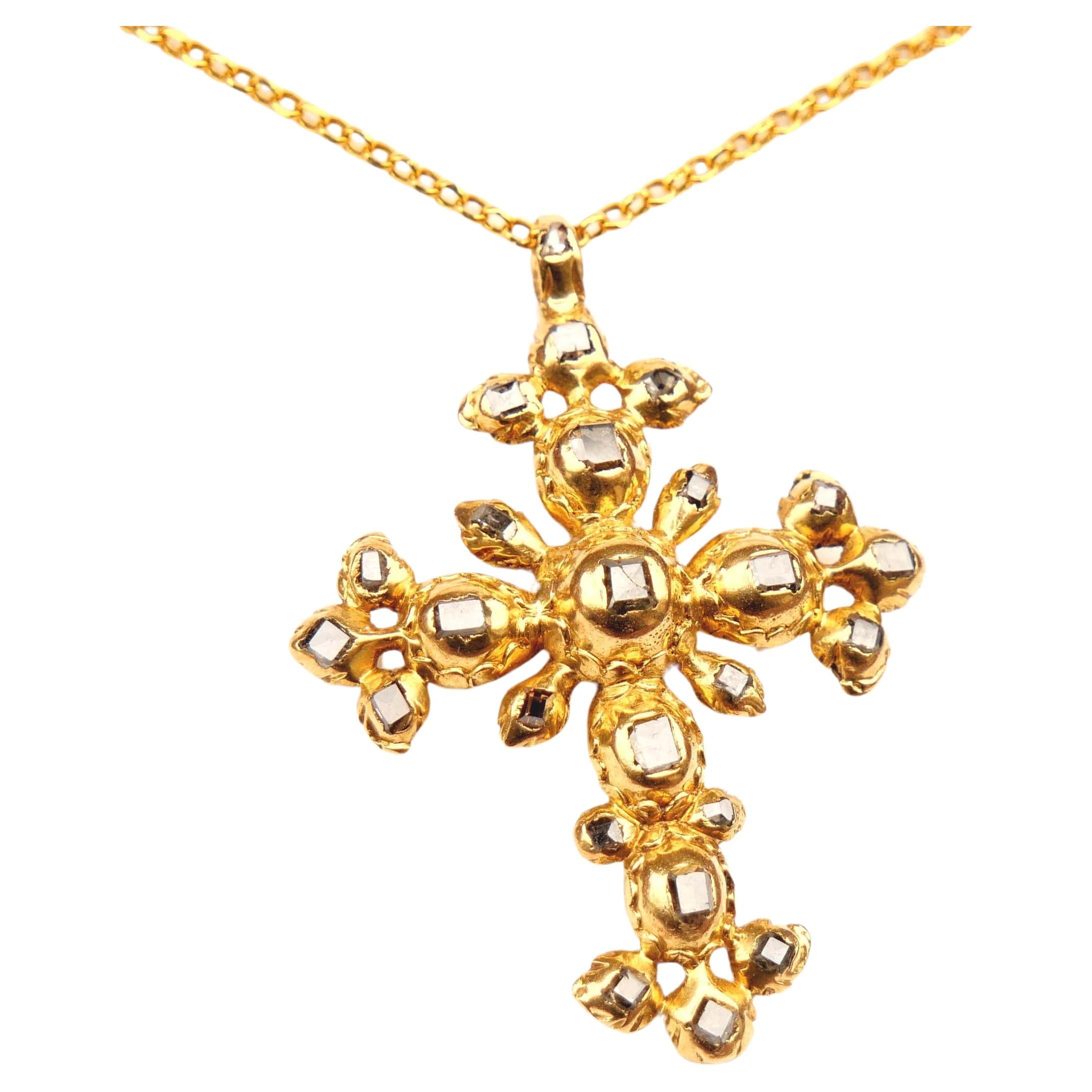 Antique 17th ct. Cross Crucifix Diamonds 19K Yellow Gold / 9 gr For Sale