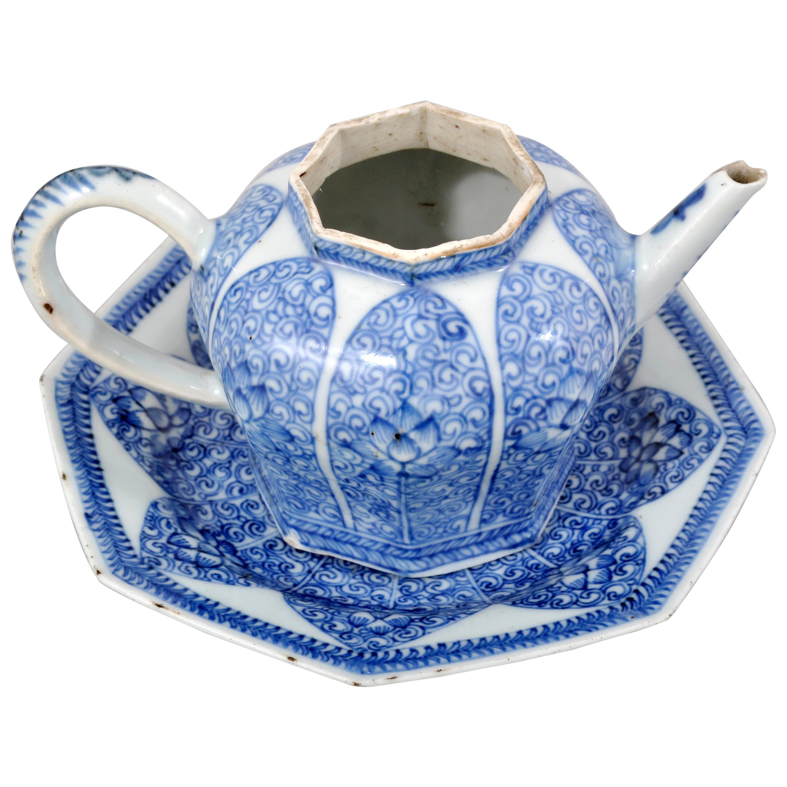 Antique Chinese Kangxi Islamic Style Blue and White Teapot and Stand, circa 1650