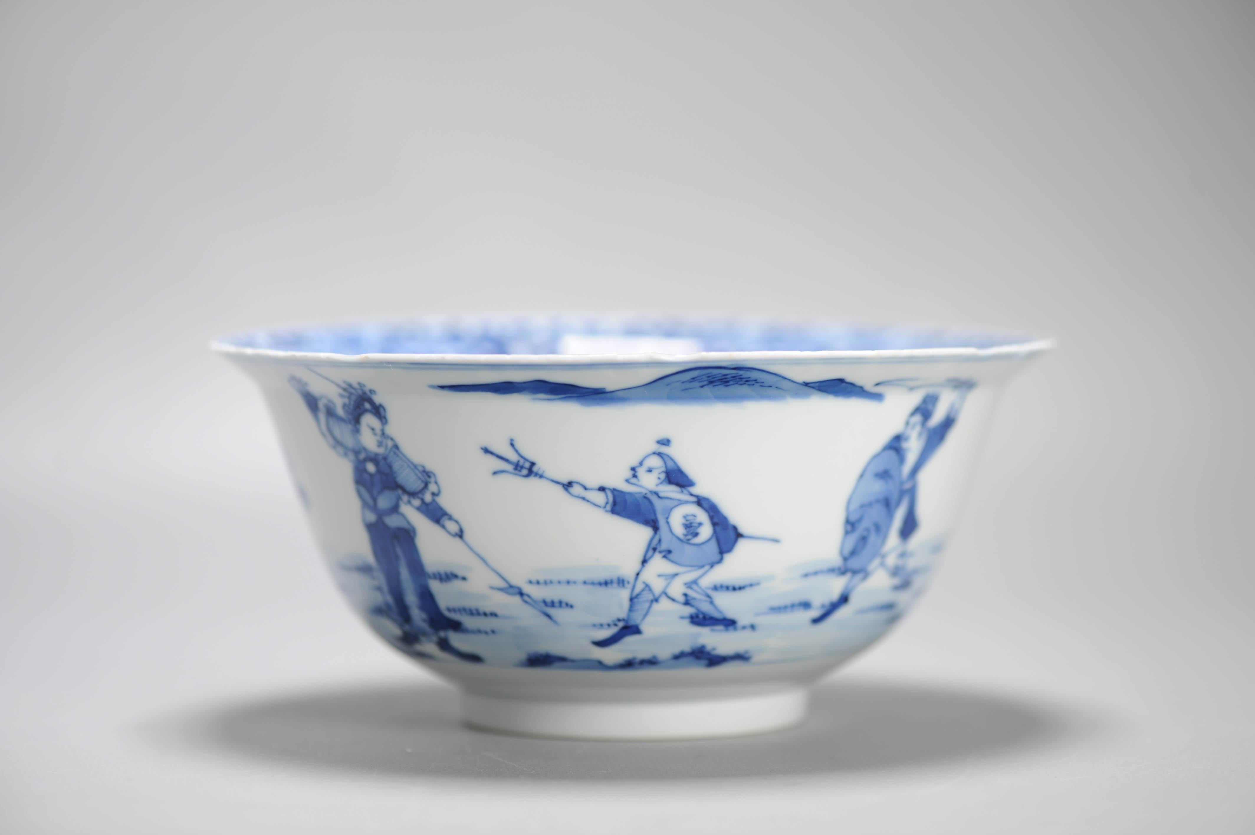 XVIIIe siècle et antérieur Anciennes figurines de bols en porcelaine chinoise de la période Qing marquées Kangxi, 18/19e siècle en vente