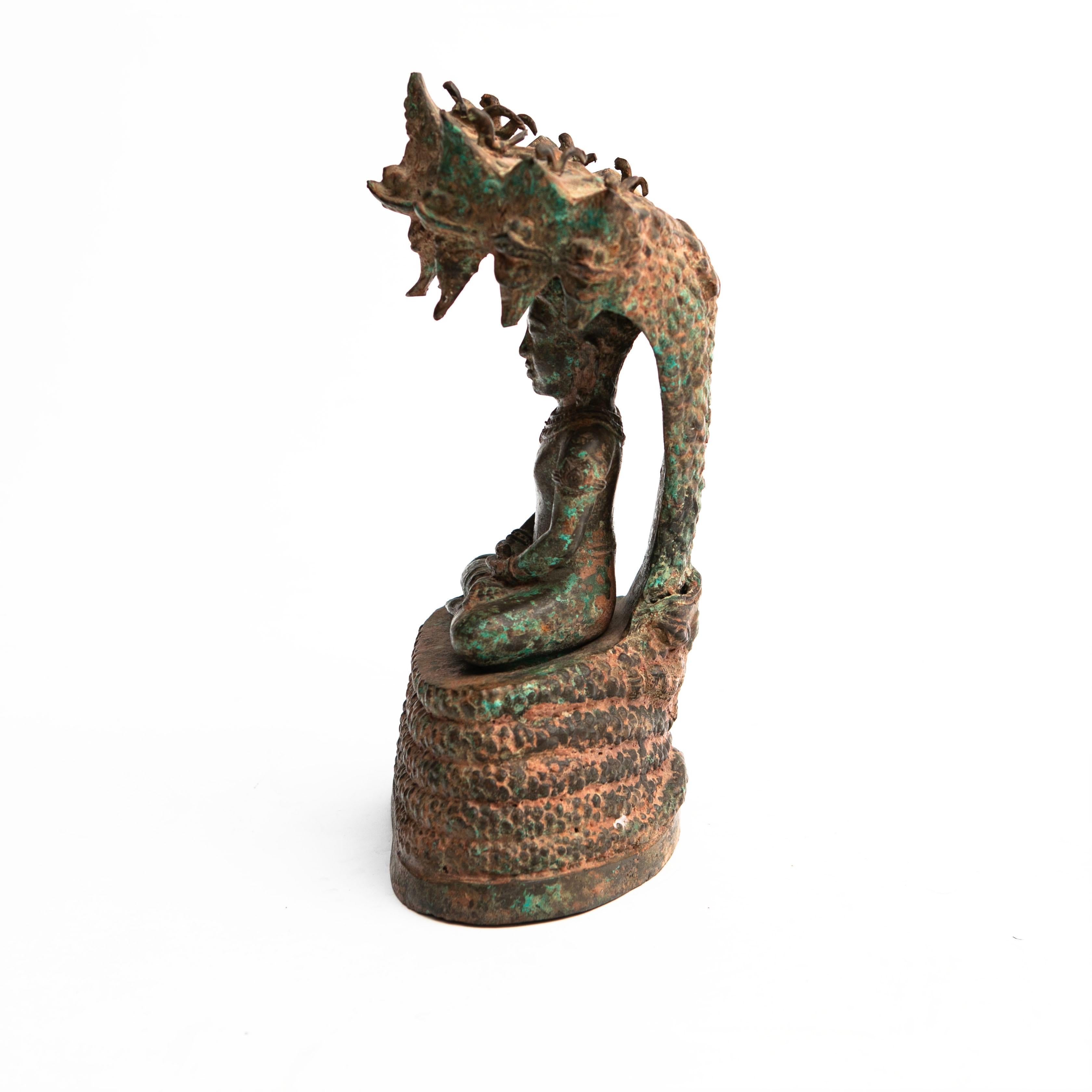 Antique 18-19th Century Bronze Naga Meditating Buddha Statue In Good Condition For Sale In Kastrup, DK