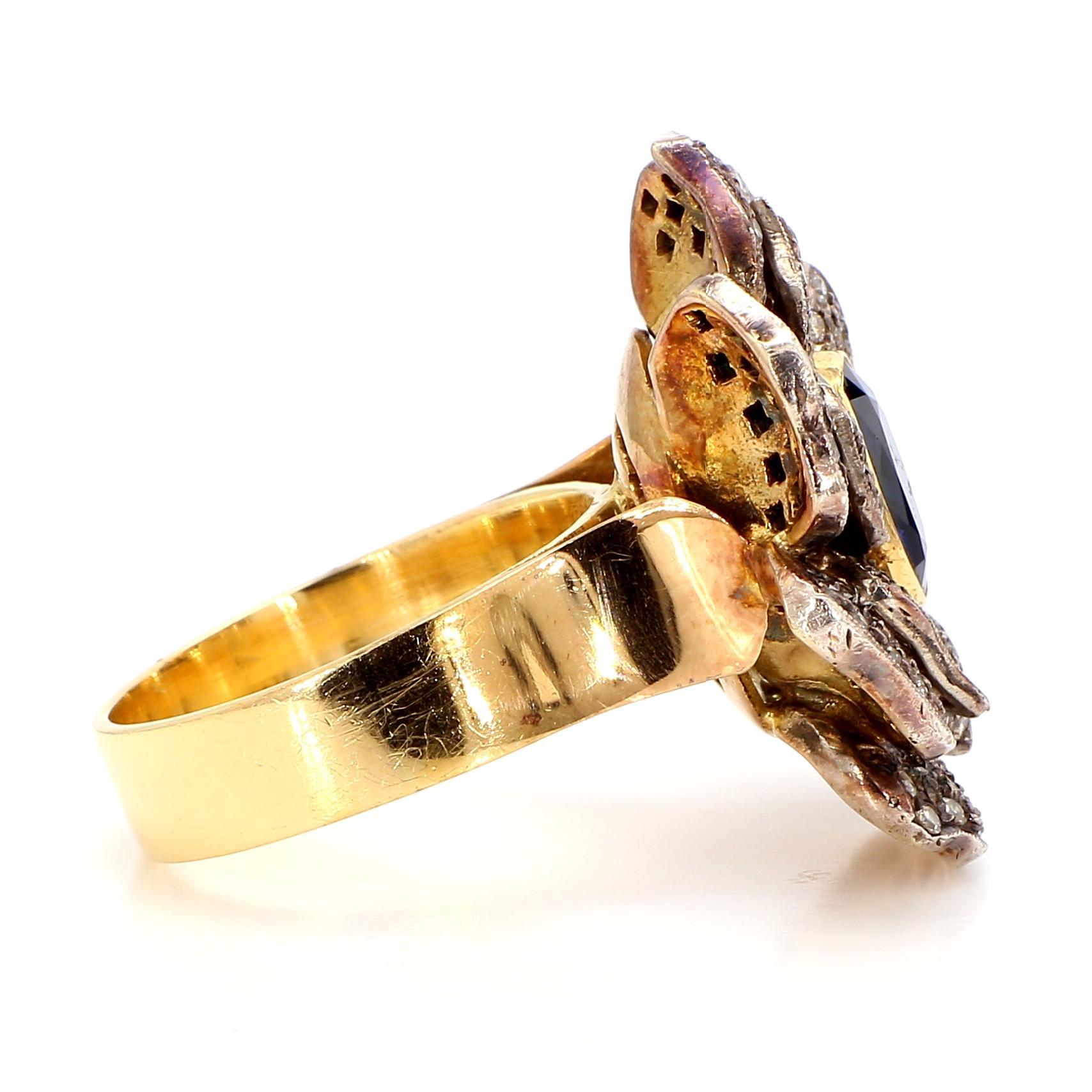 Antique 1.8 Carat Blue Sapphire and 1.6 Carat Diamond 18K Gold Ring For Sale 3