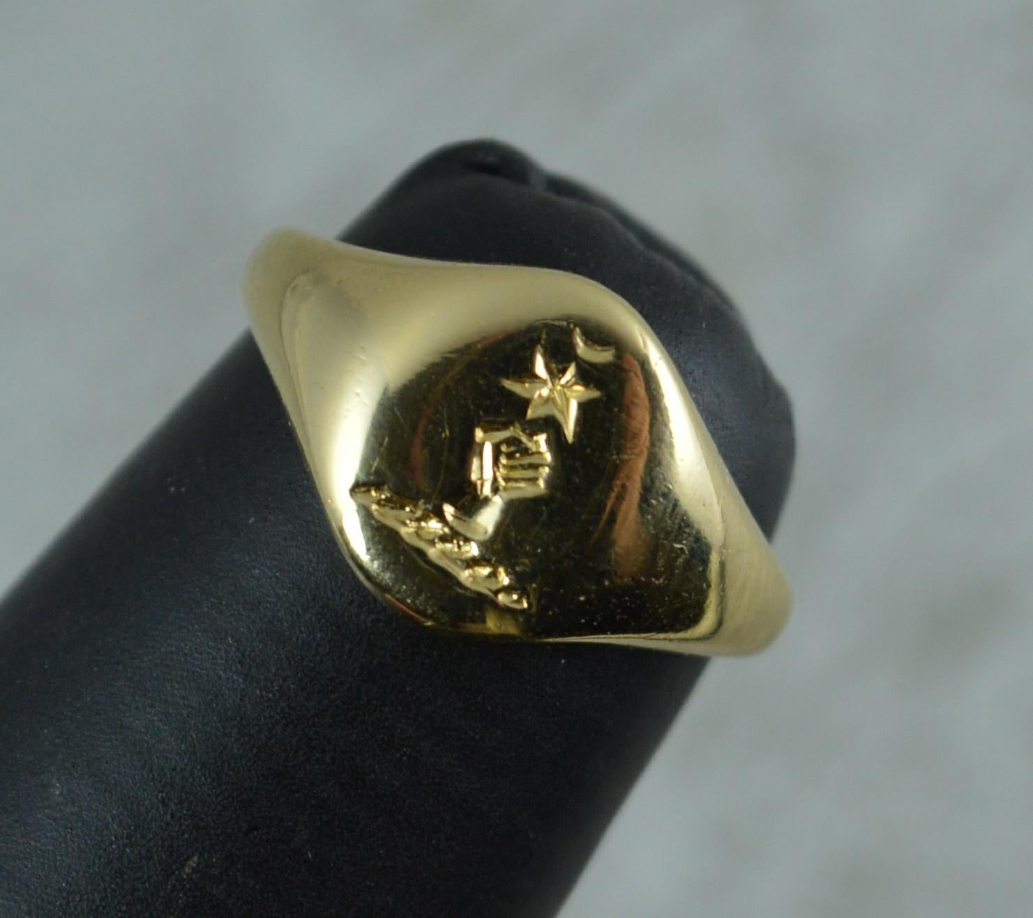 Antique 18 Carat Gold and Clenched Fist and Star Intaglio Seal Signet Ring 8