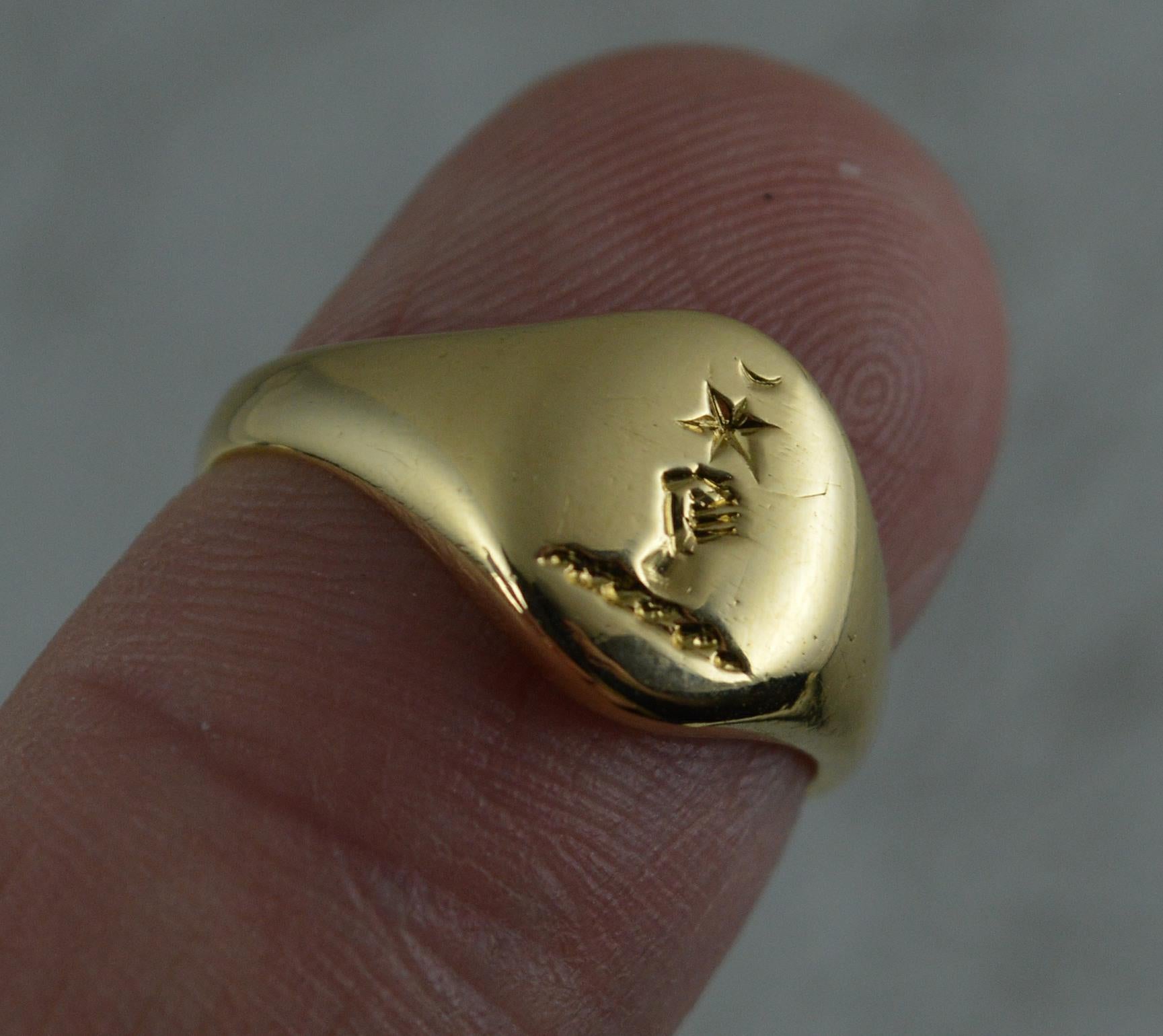Antique 18 Carat Gold and Clenched Fist and Star Intaglio Seal Signet Ring 2