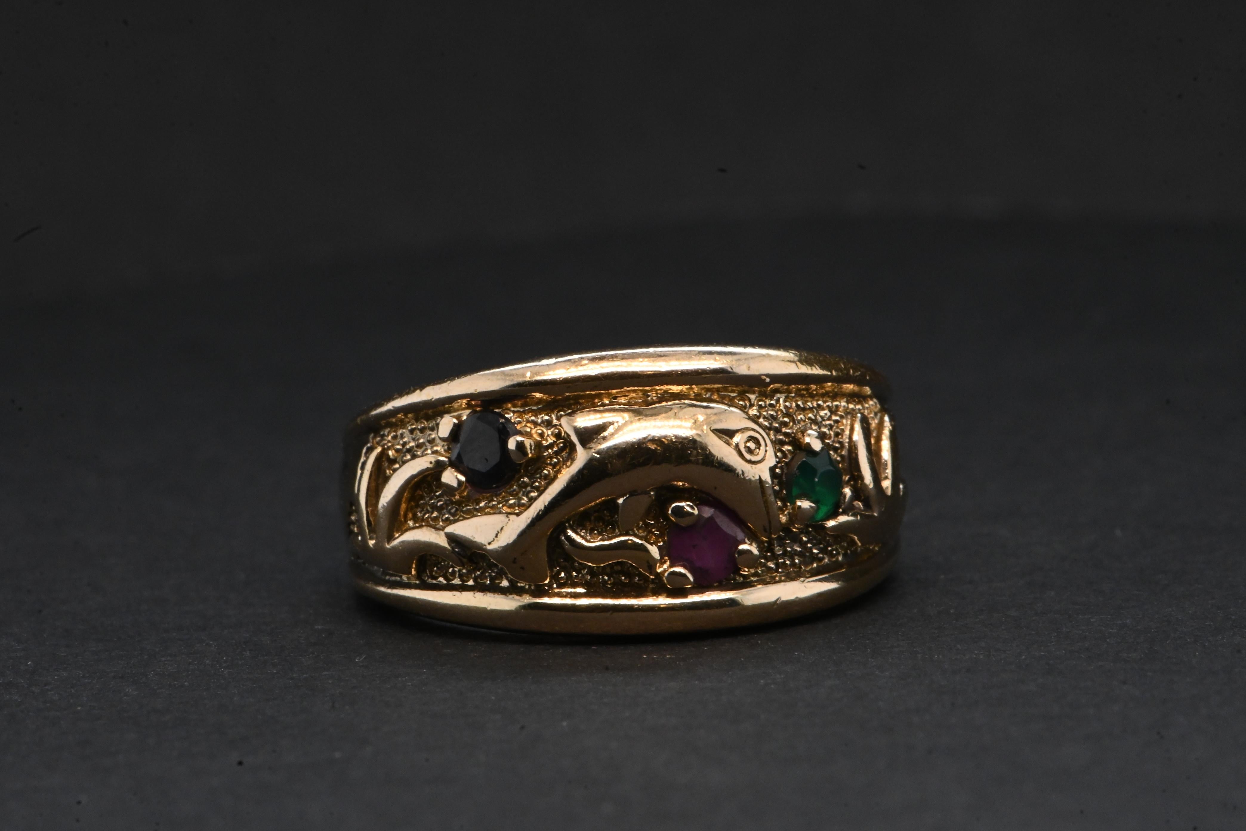 Antique 18 Carat Gold Ring Set With Precious Stones For Sale 1