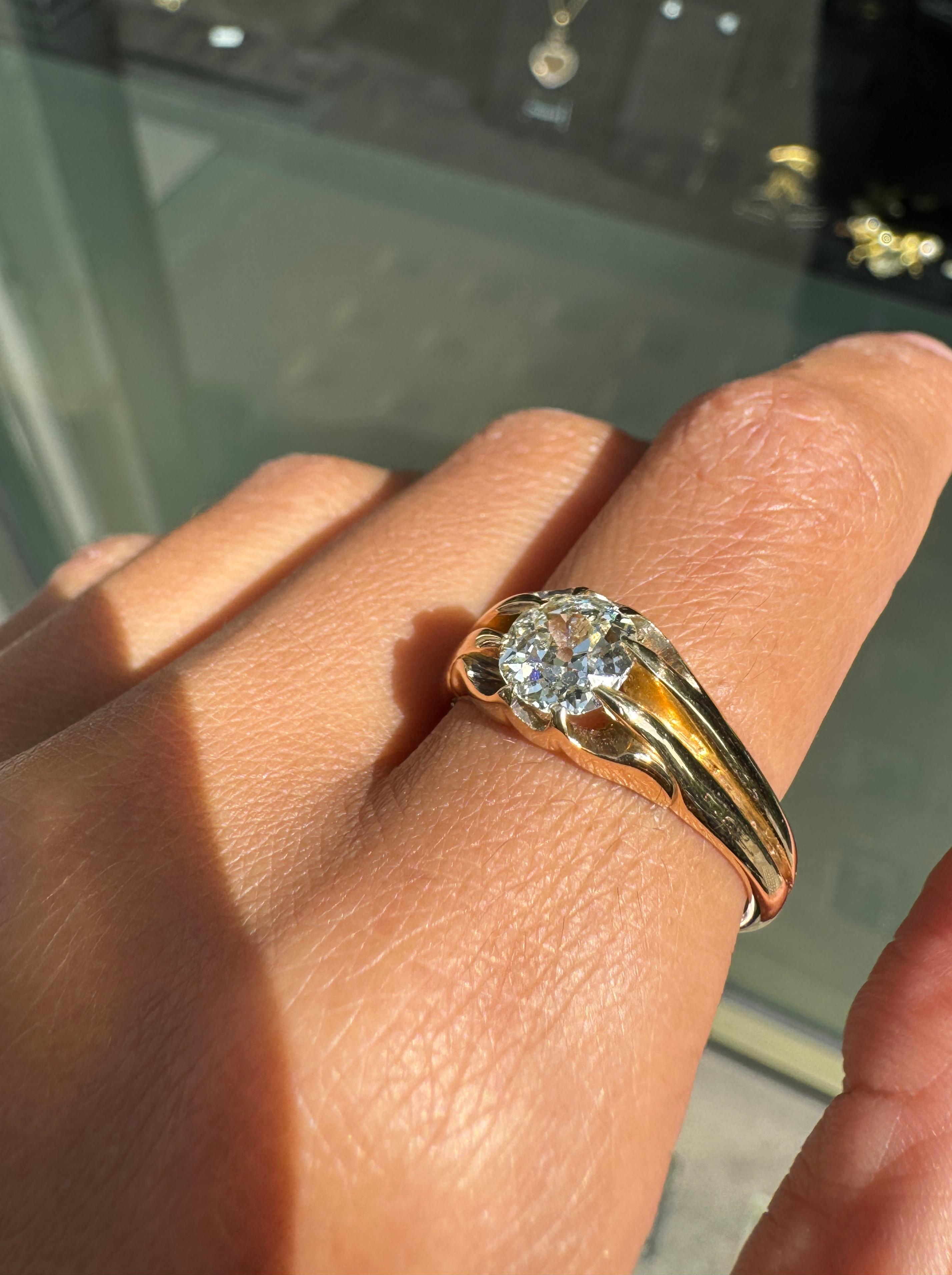 Antique 18 Carat Yellow Gold Old Mine Cut Diamond Gents Ring For Sale 3