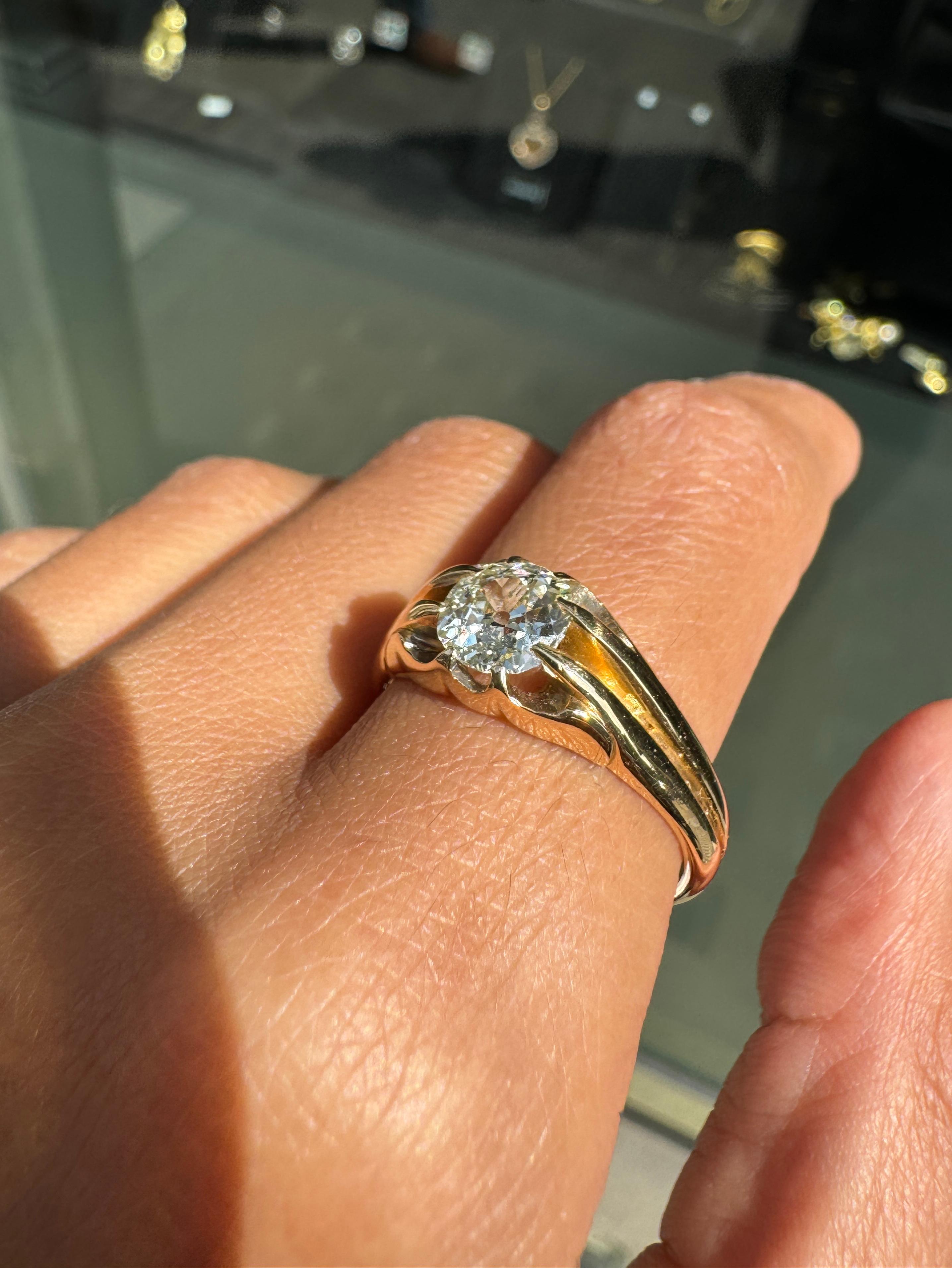 Antique 18 Carat Yellow Gold Old Mine Cut Diamond Gents Ring For Sale 4