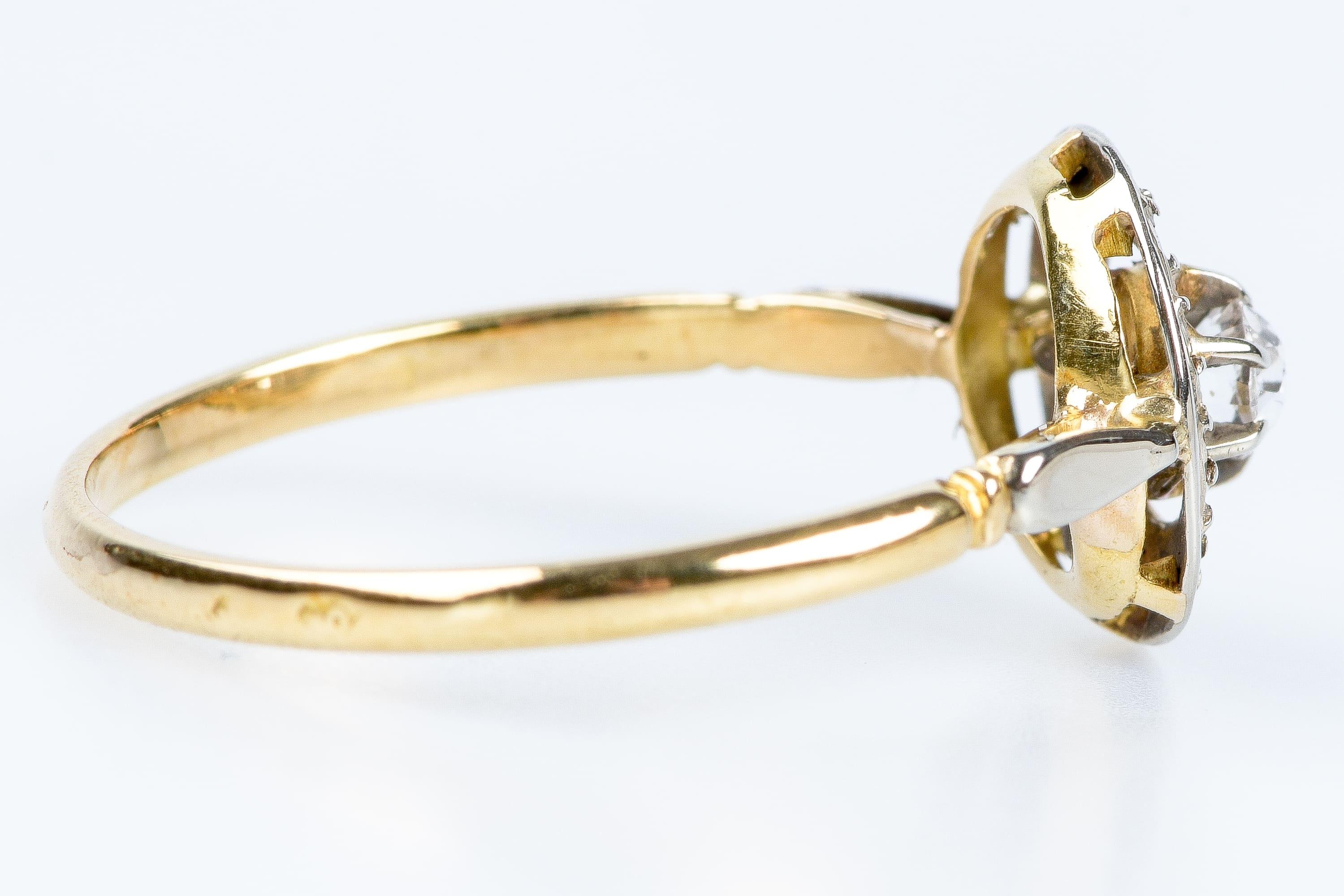 Antique 18-carat yellow gold ring decorated with zirconium oxide In Excellent Condition For Sale In Monte-Carlo, MC