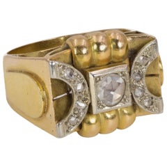 Vintage 18 Karat Gold and Diamond Ring, 1930s-1940s