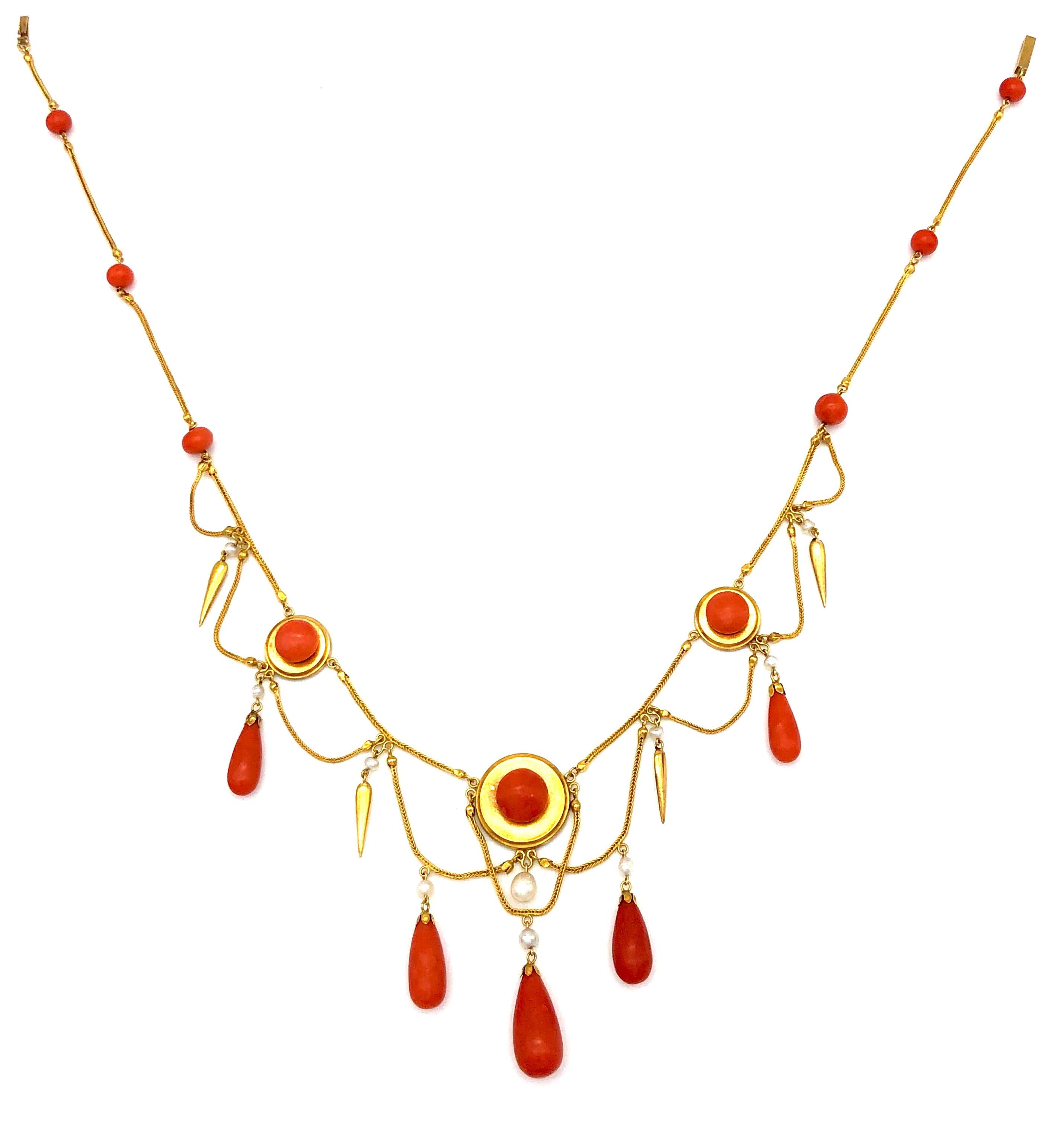 Antike antike Halskette 18 Karat Gold Archeological Revival Koralle Orient Perle Frankreich im Zustand „Hervorragend“ im Angebot in Munich, Bavaria