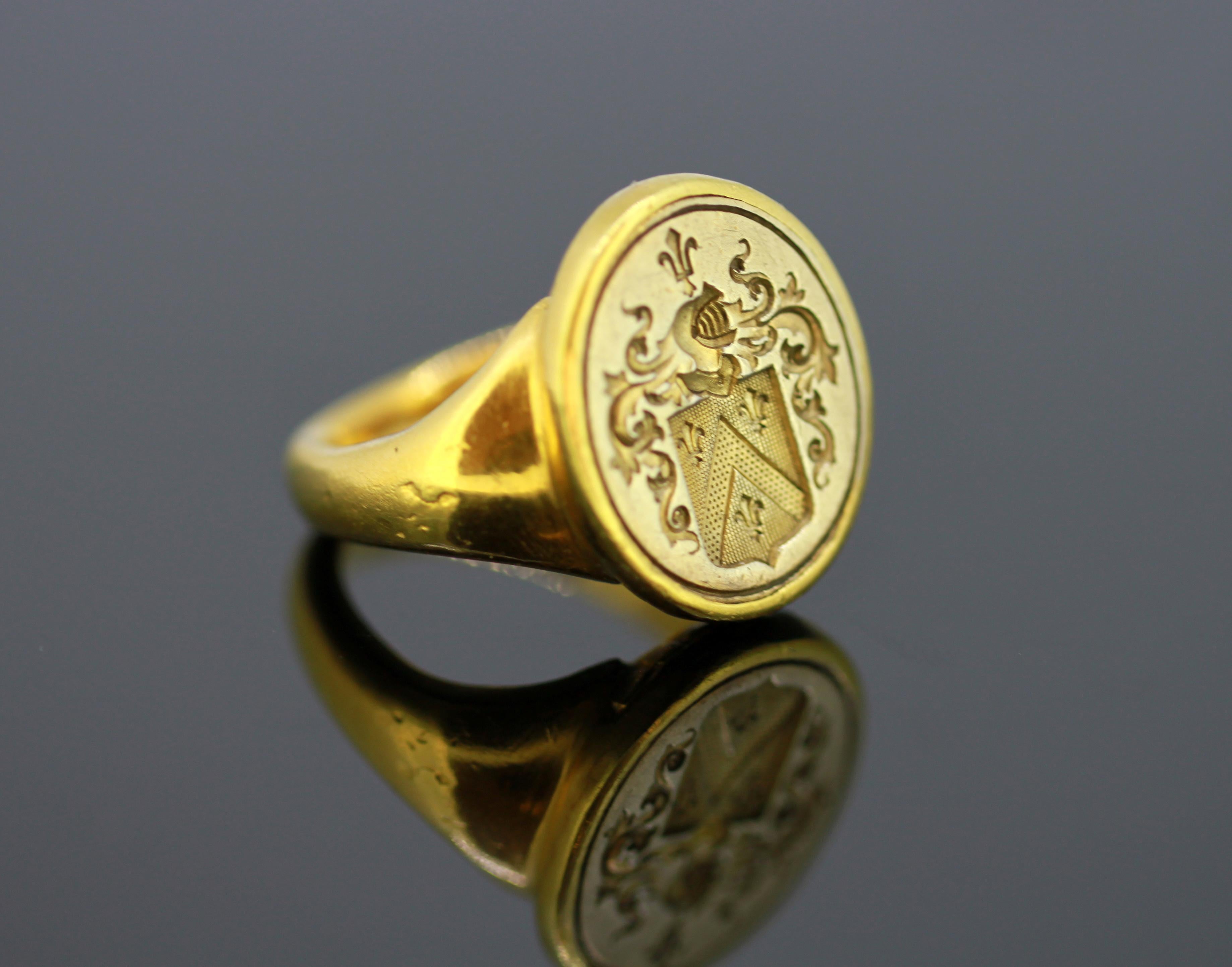 Women's or Men's Antique 18 Karat Gold French Seal Ring, circa 1780