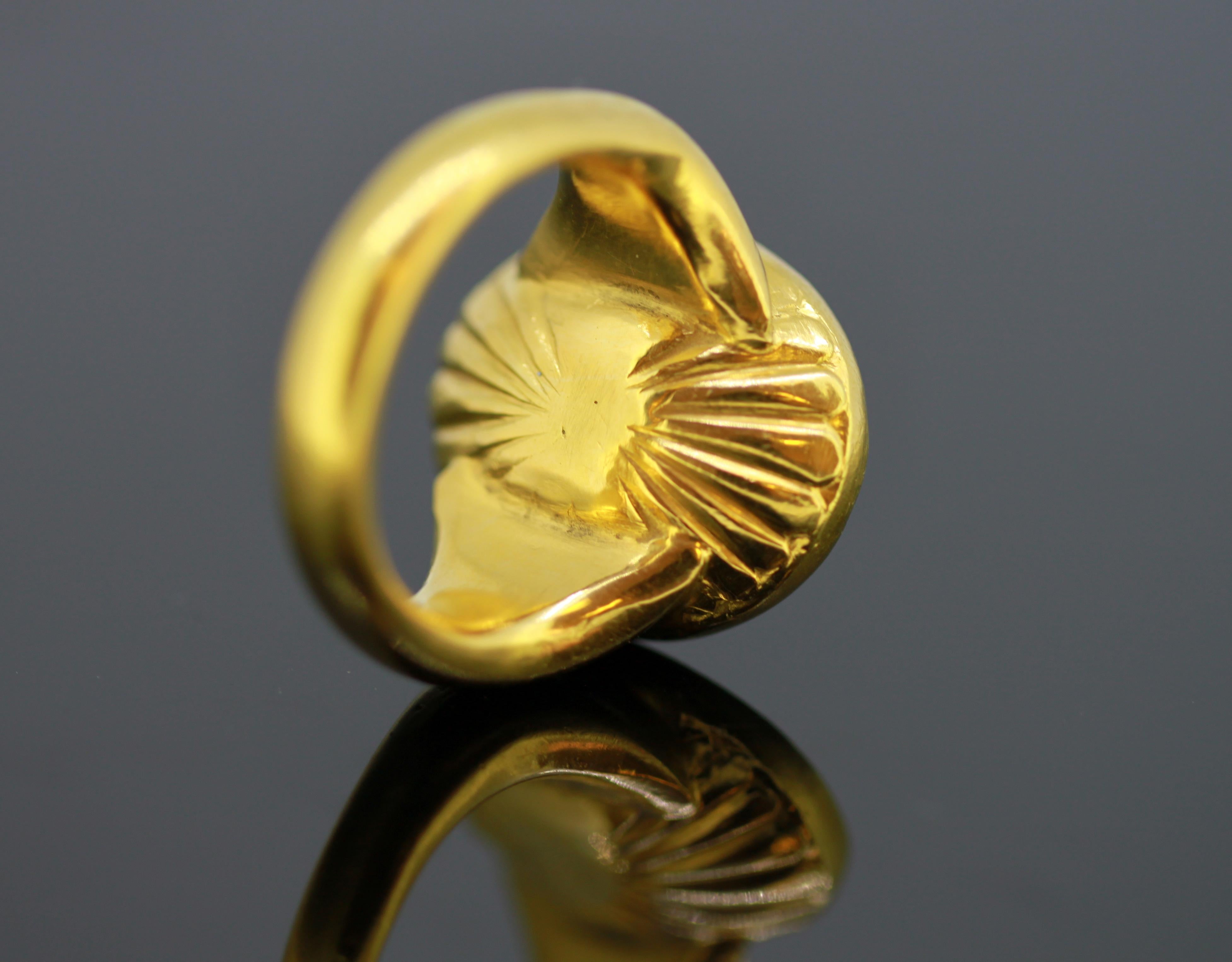 Antique 18 Karat Gold French Seal Ring, circa 1780 2