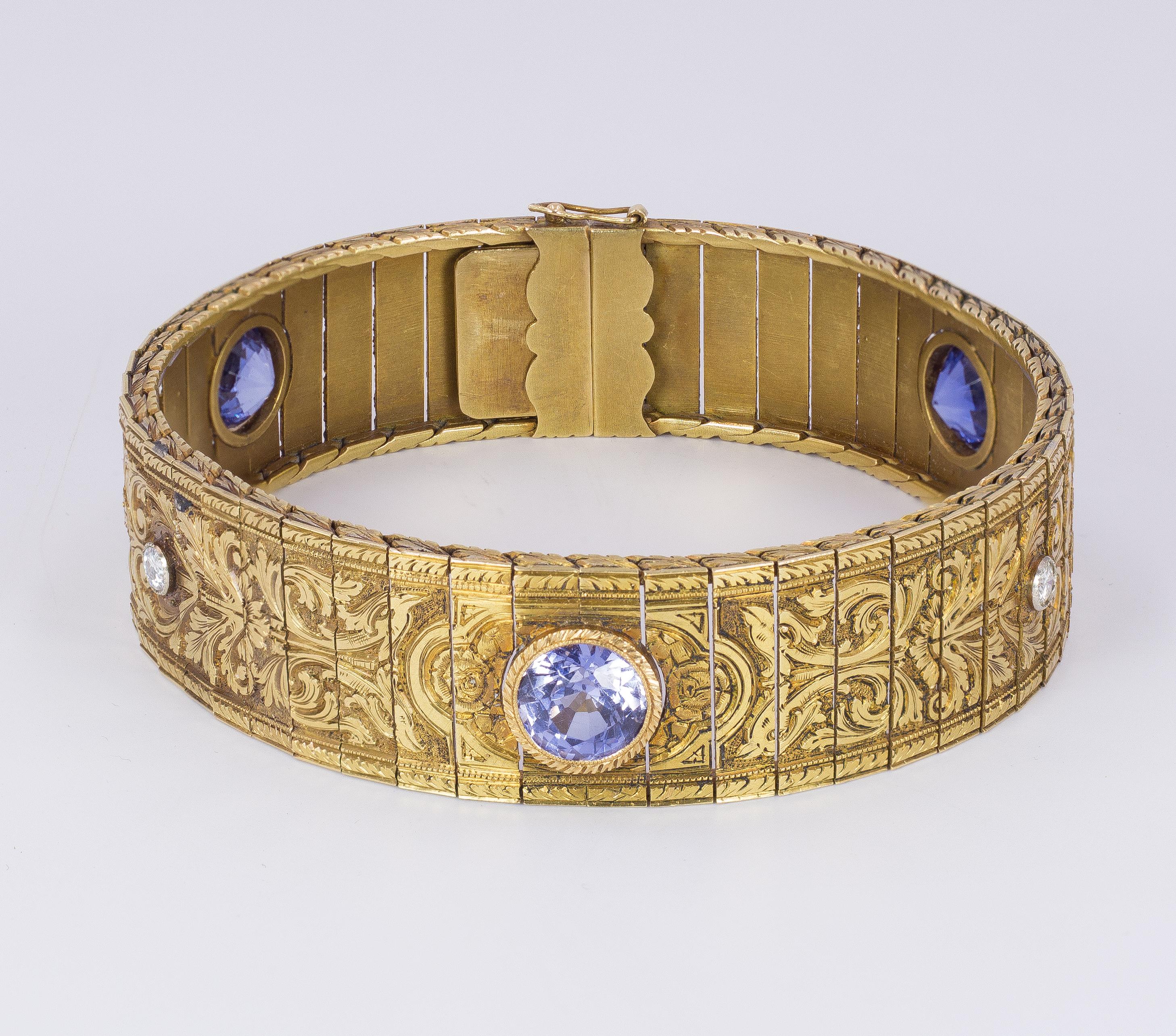 Antique 18 Karat Gold, Sapphire and Diamond Cuff Bangle, Early 20th Century In Good Condition For Sale In Bologna, IT