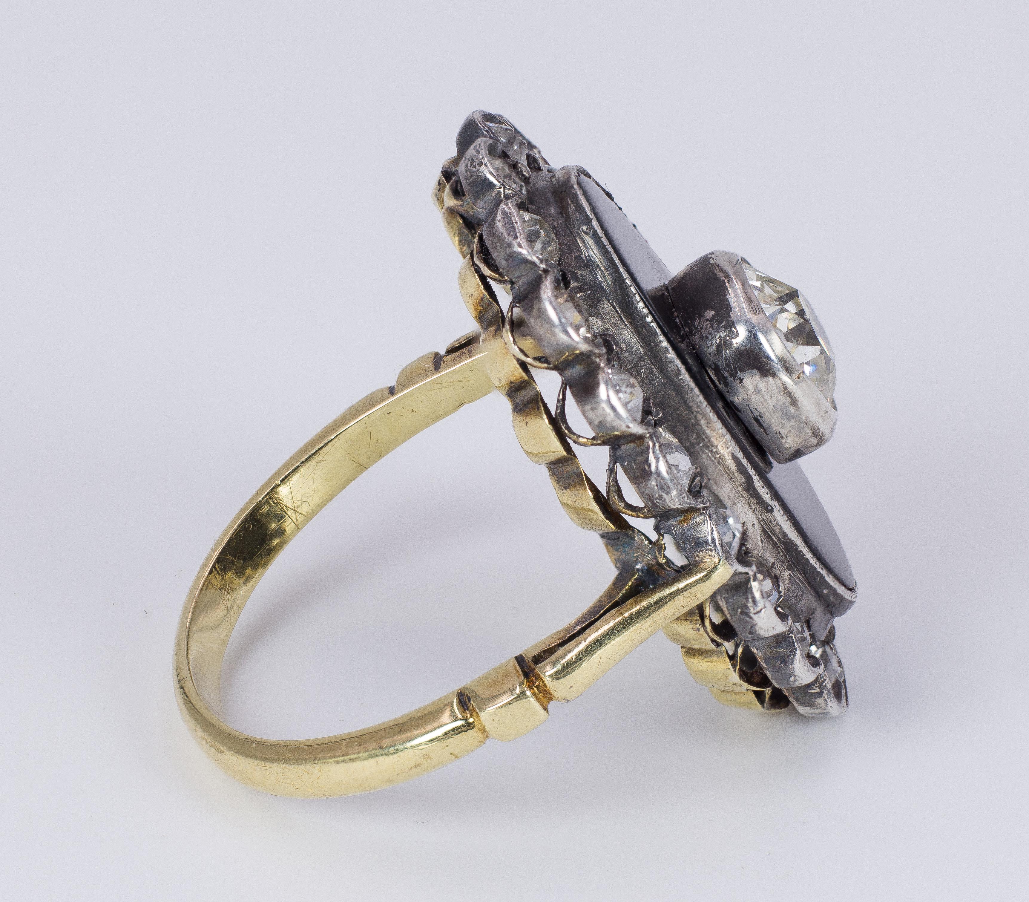 18 carat gold wedding ring