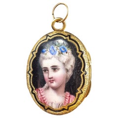 Antique 18 Karat Gold Victorian Locket Pendent