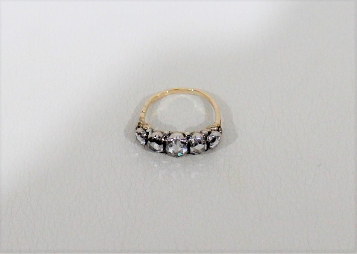 Bague ancienne en or 18 carats et diamants pour femmes Bon état - En vente à Hamilton, Ontario