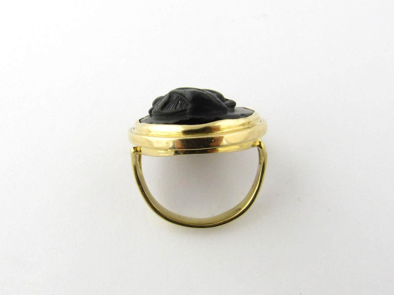 Antique 18 Karat Yellow Gold Black Matte Cameo Ring In Excellent Condition In Washington Depot, CT